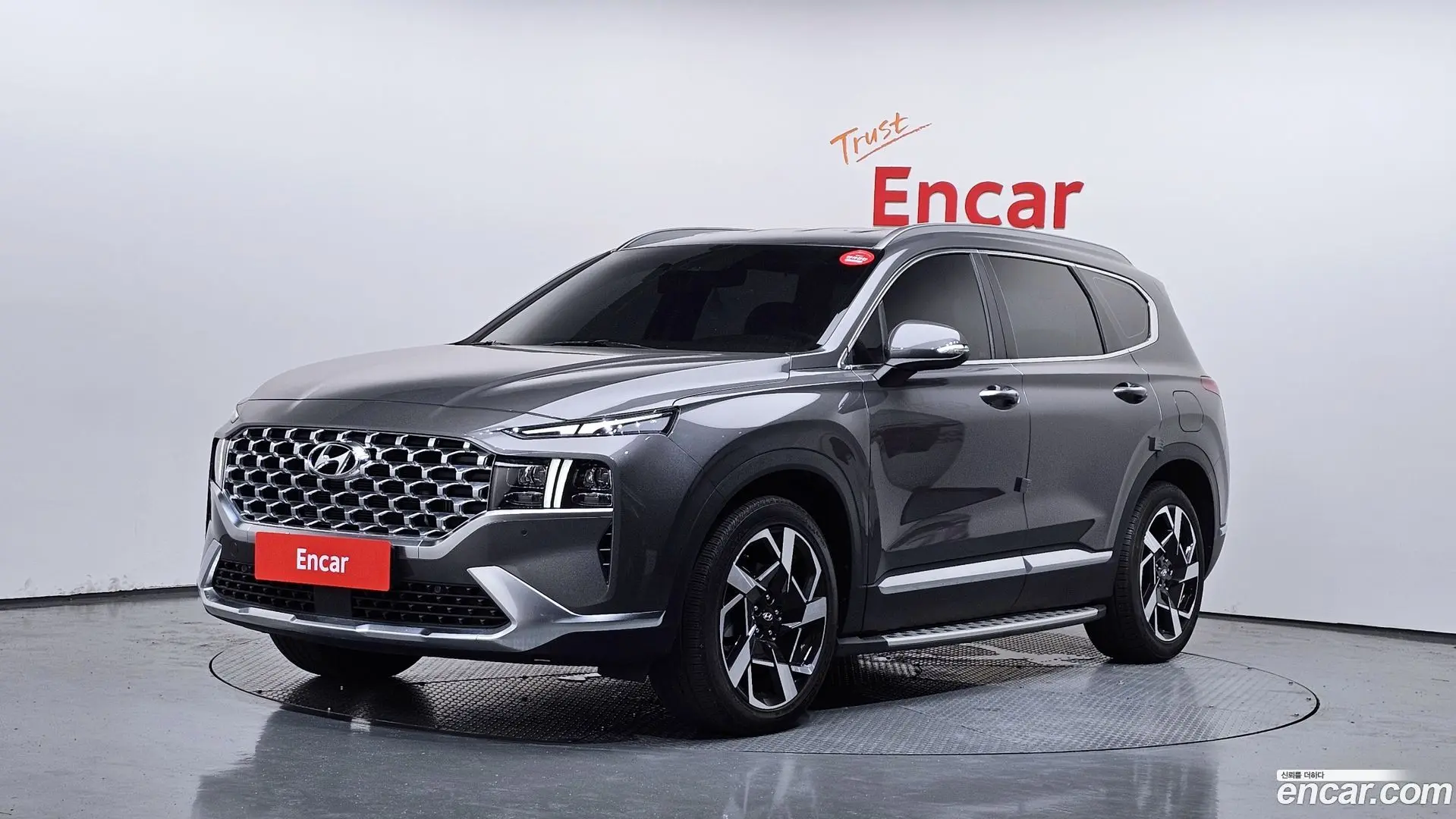 Main__Slider__Photo:Santafe Hyundai 2020.6-0