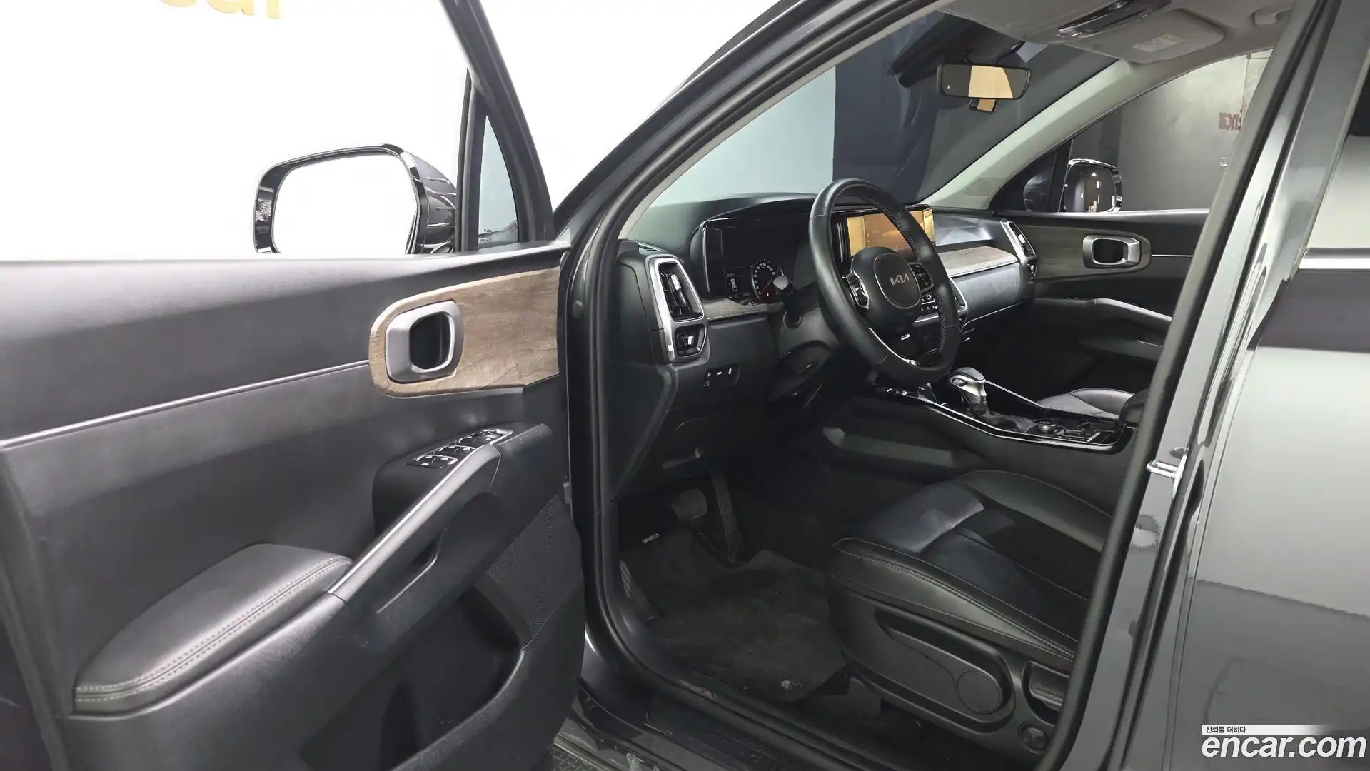 Sorento Kia 2023.1-INNER-010