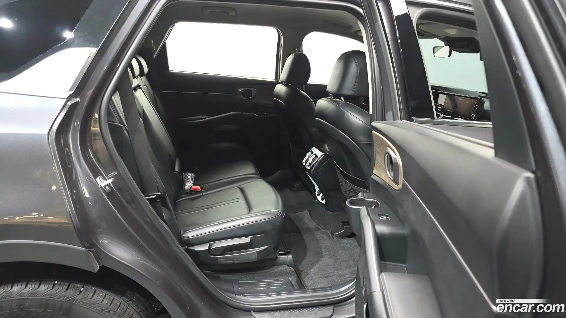 Sorento Kia 2023.1-OPTION-016