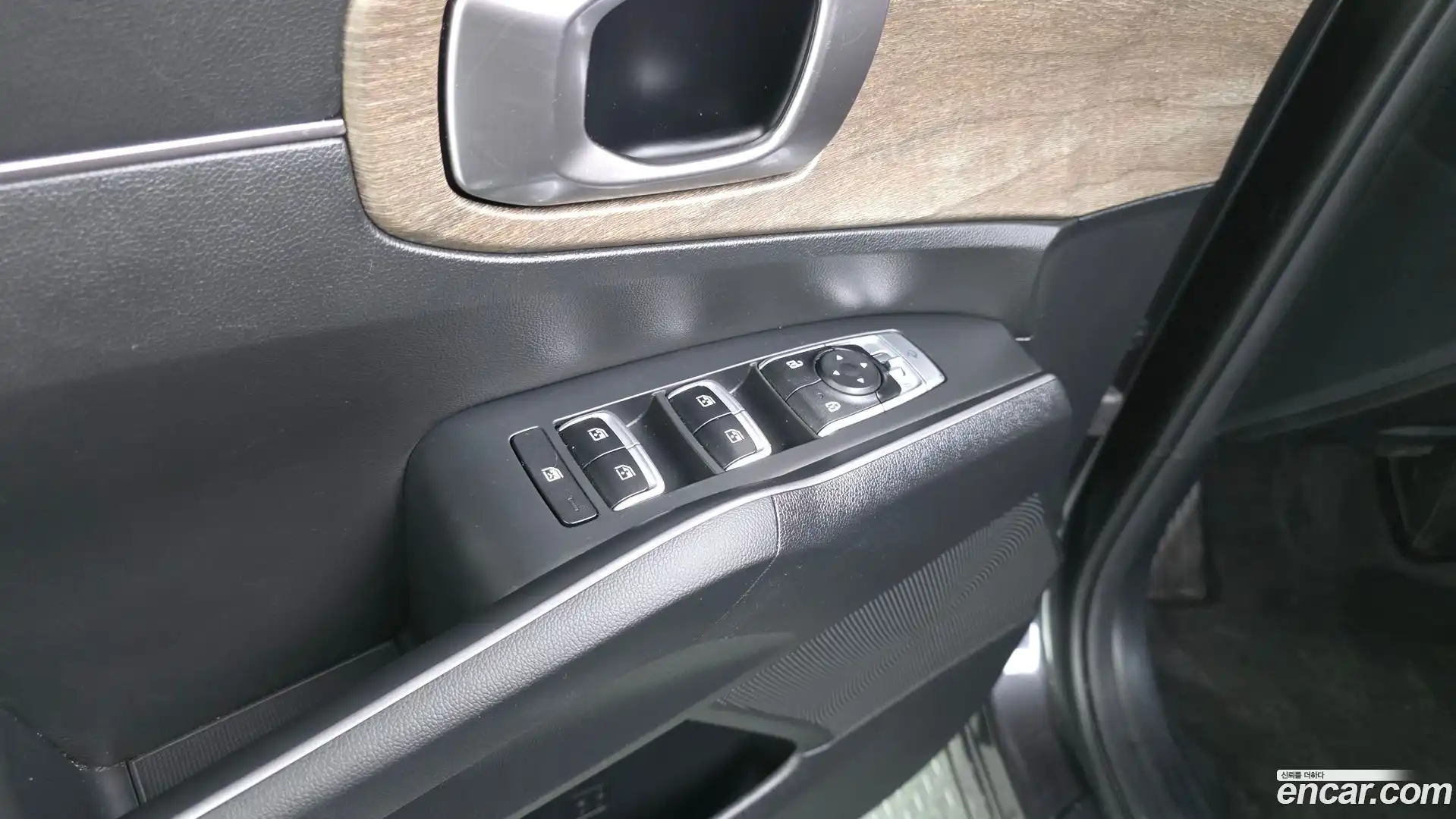 Sorento Kia 2023.1-OPTION-044