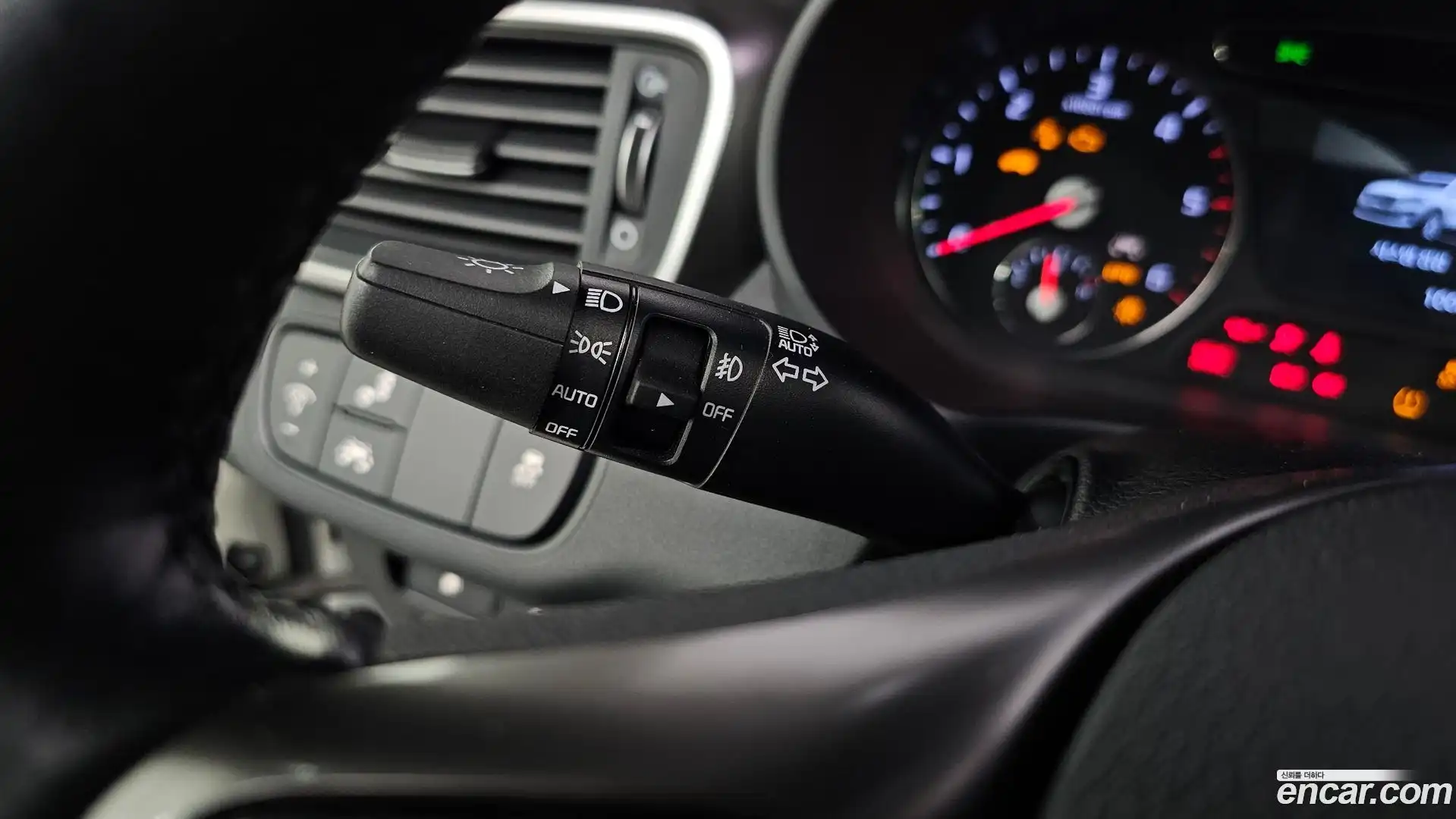 Sorento Kia 2018.0-OPTION-021