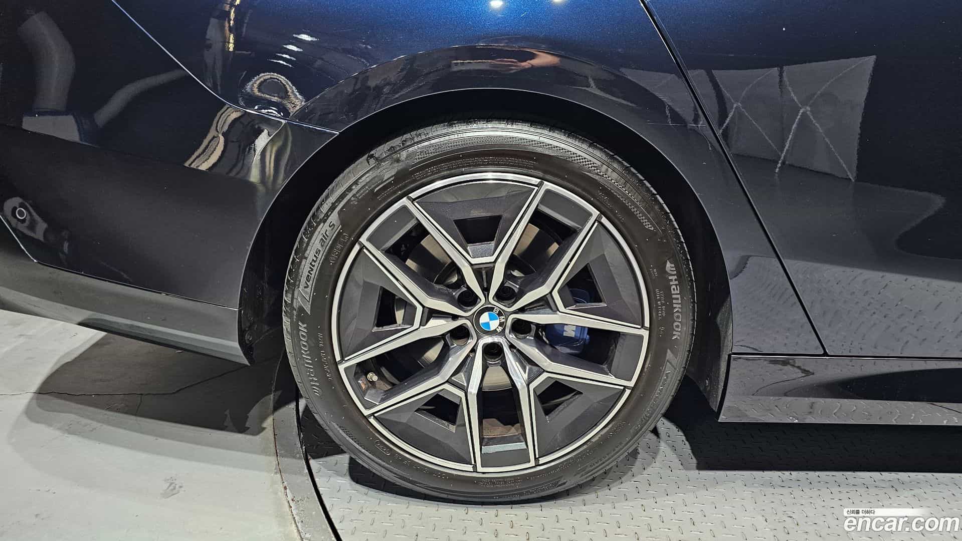 5-Series BMW 2024.5-OUTER-005