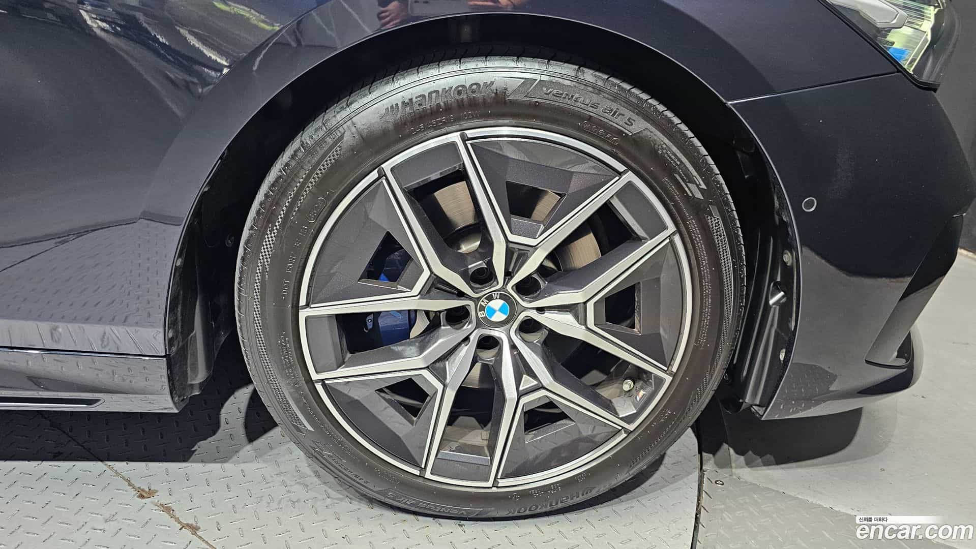 5-Series BMW 2024.5-OUTER-031