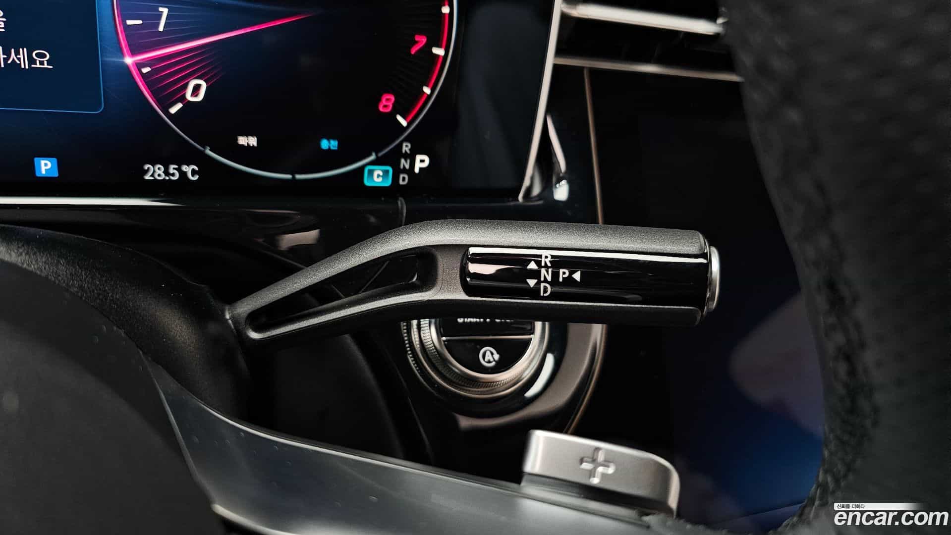 E-Class Mercedes-Benz 2025.8-INNER-009