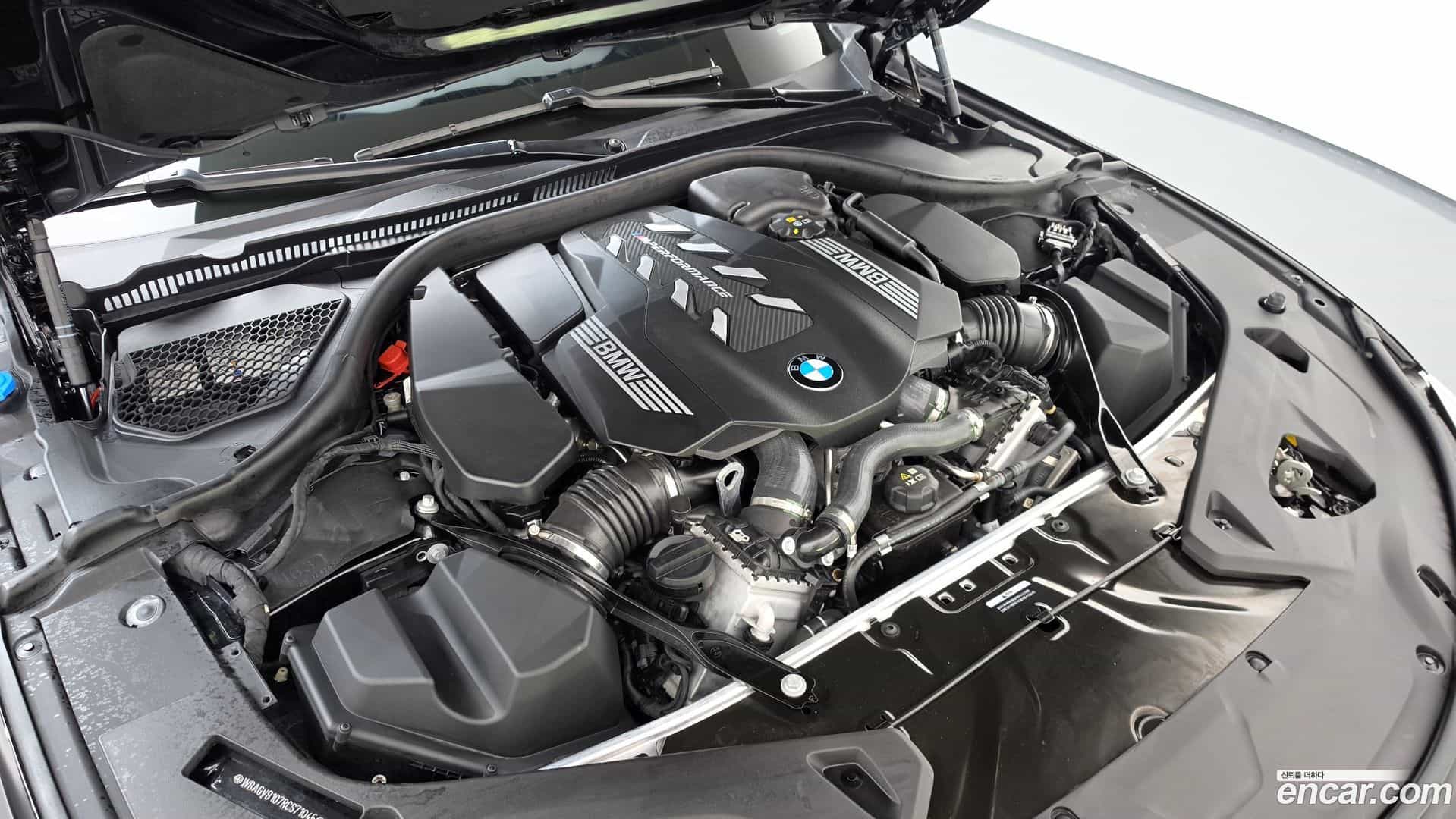 8-Series BMW 2024.10-OUTER-006