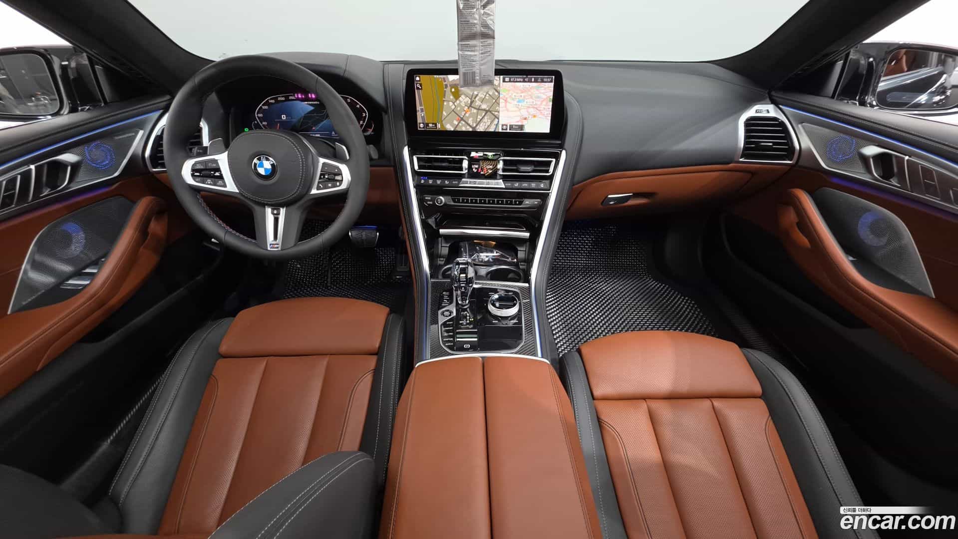 8-Series BMW 2024.10-INNER-007