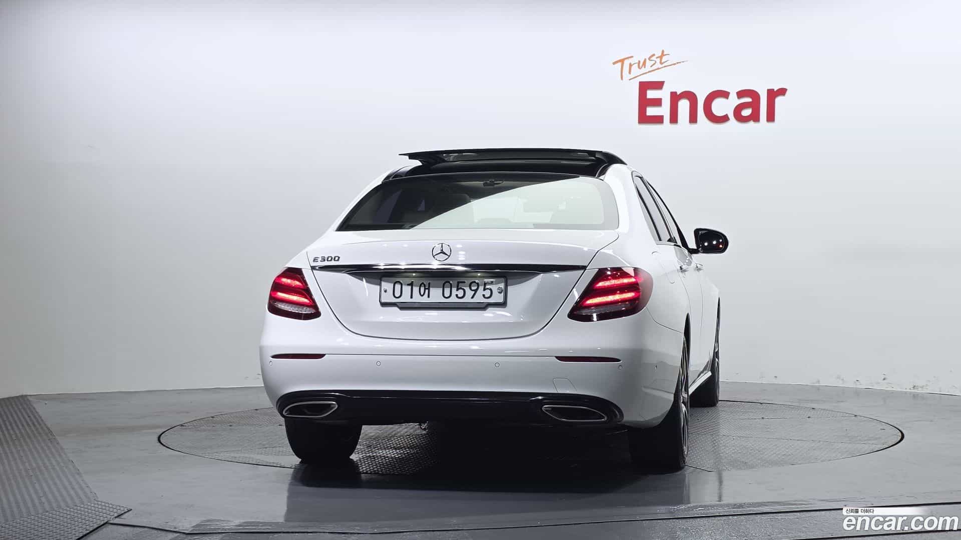 E-Class Mercedes-Benz 2016.6-OUTER-004