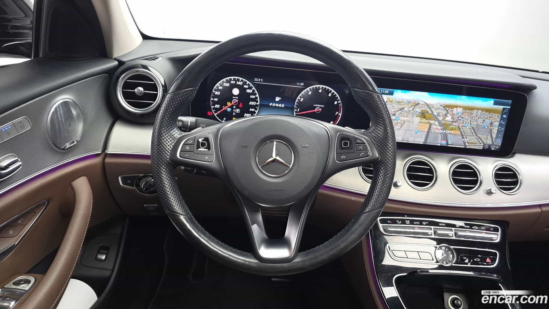 E-Class Mercedes-Benz 2016.6-OPTION-017