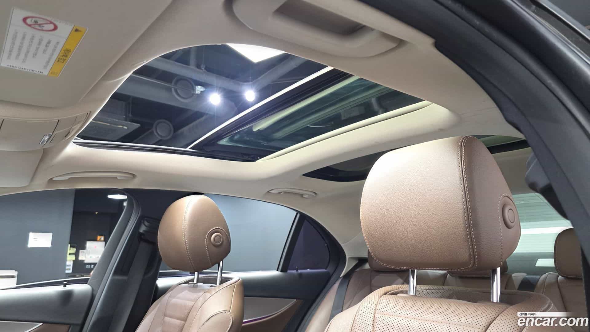 E-Class Mercedes-Benz 2016.6-OPTION-021
