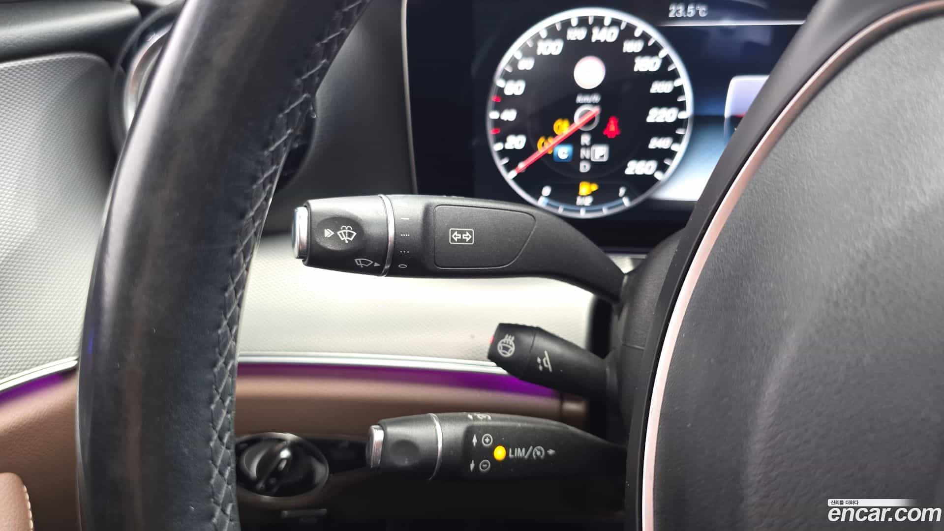 E-Class Mercedes-Benz 2016.6-OPTION-023