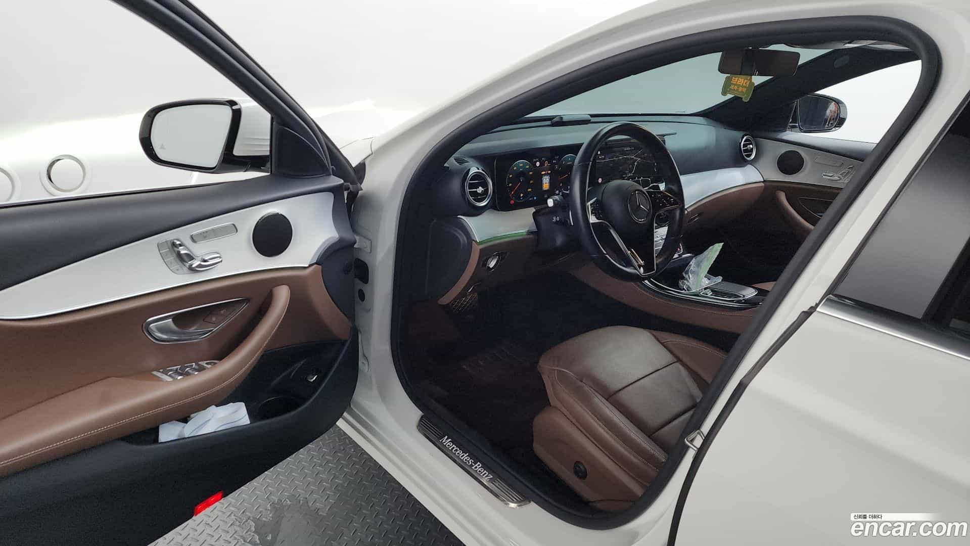 E-Class Mercedes-Benz 2020.11-INNER-010