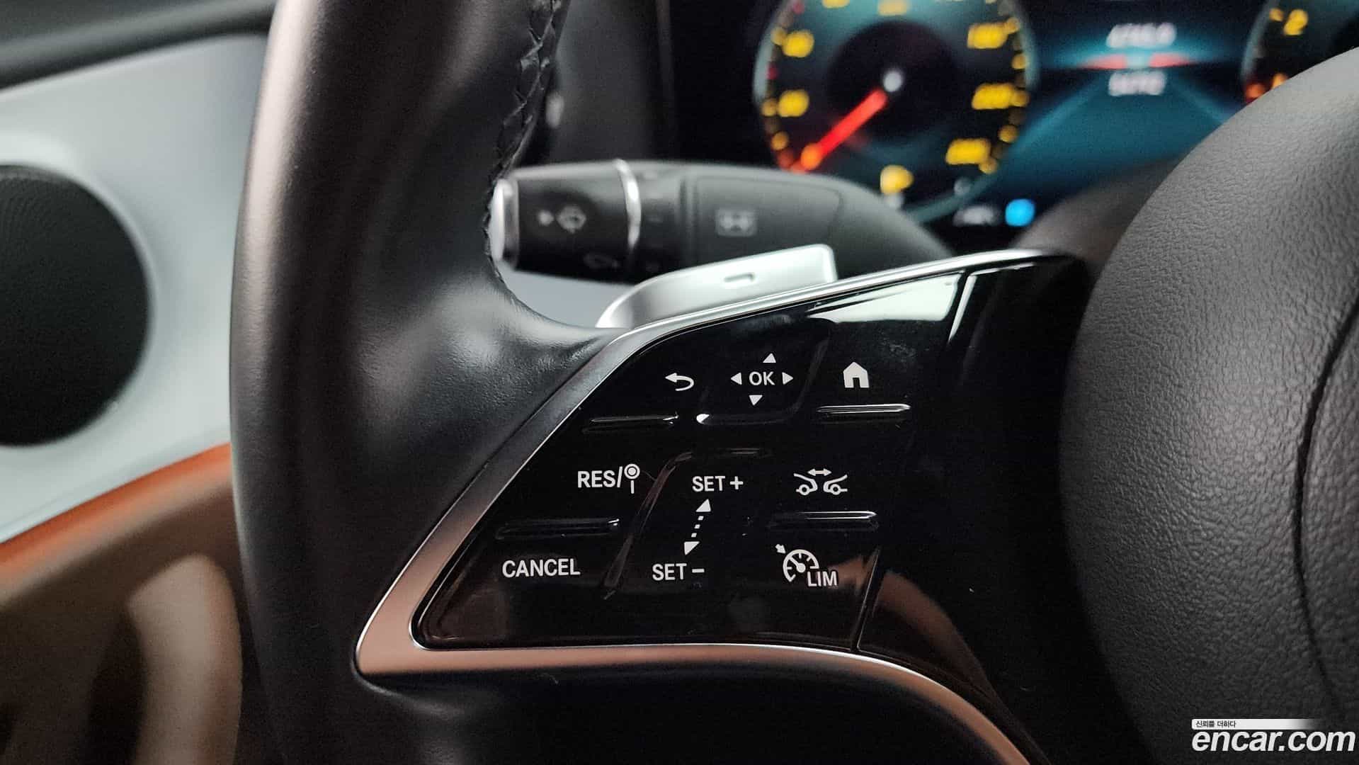 E-Class Mercedes-Benz 2020.11-OPTION-020