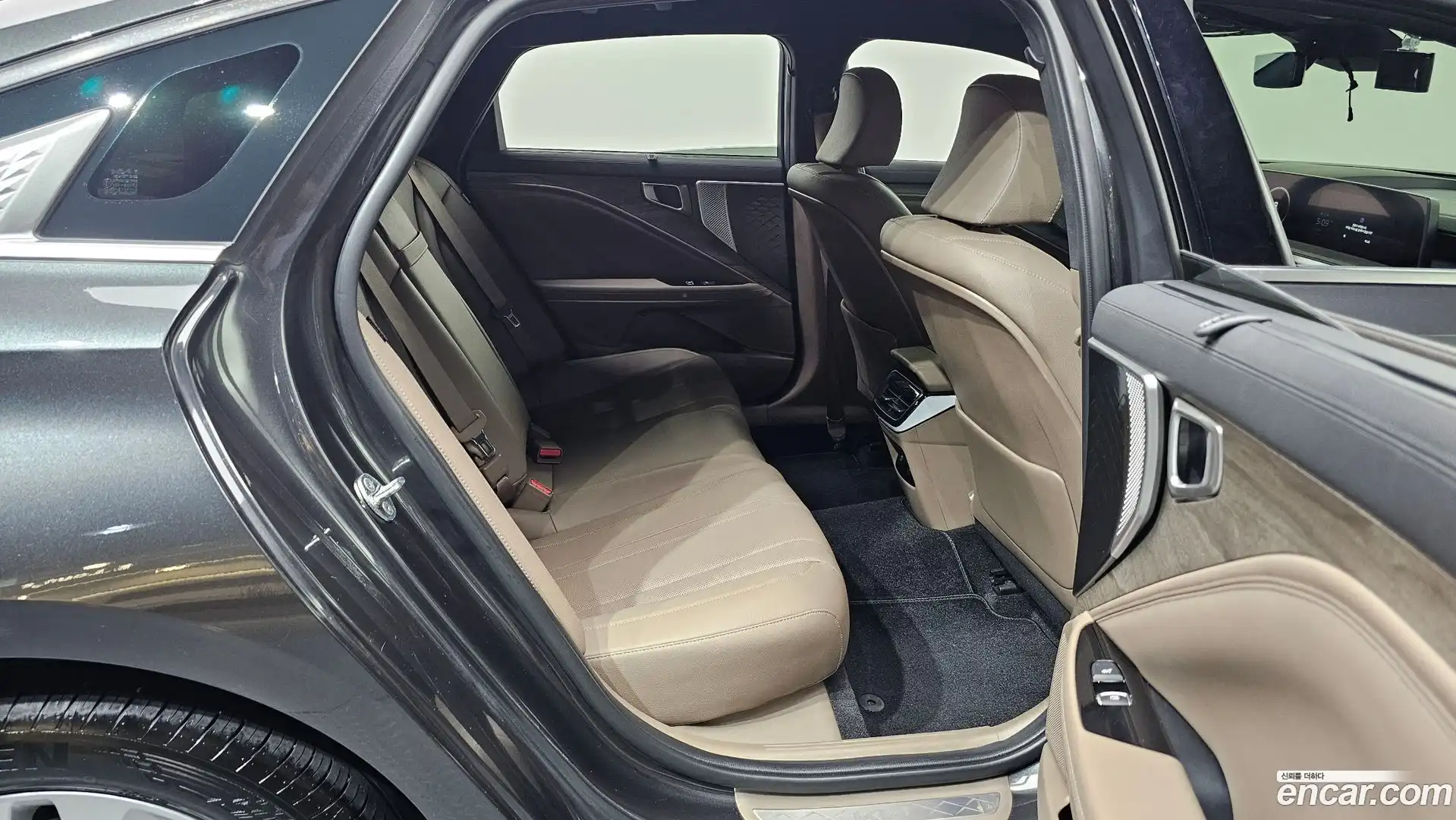 K8 Kia 2022.8-OPTION-015