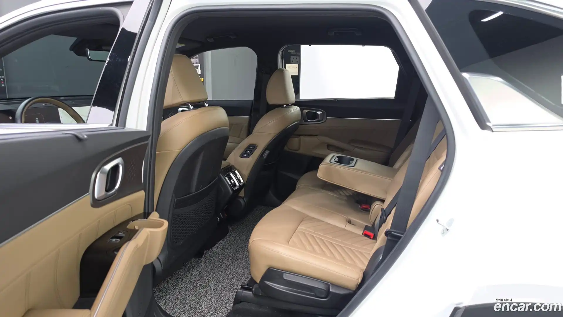 Sorento Kia 2023.8-OPTION-015