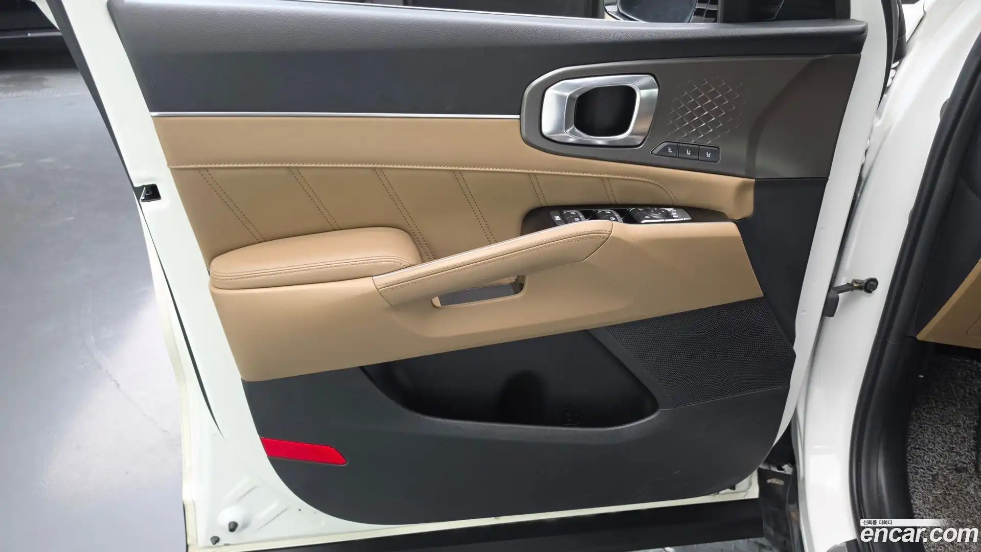 Sorento Kia 2023.8-INNER-034