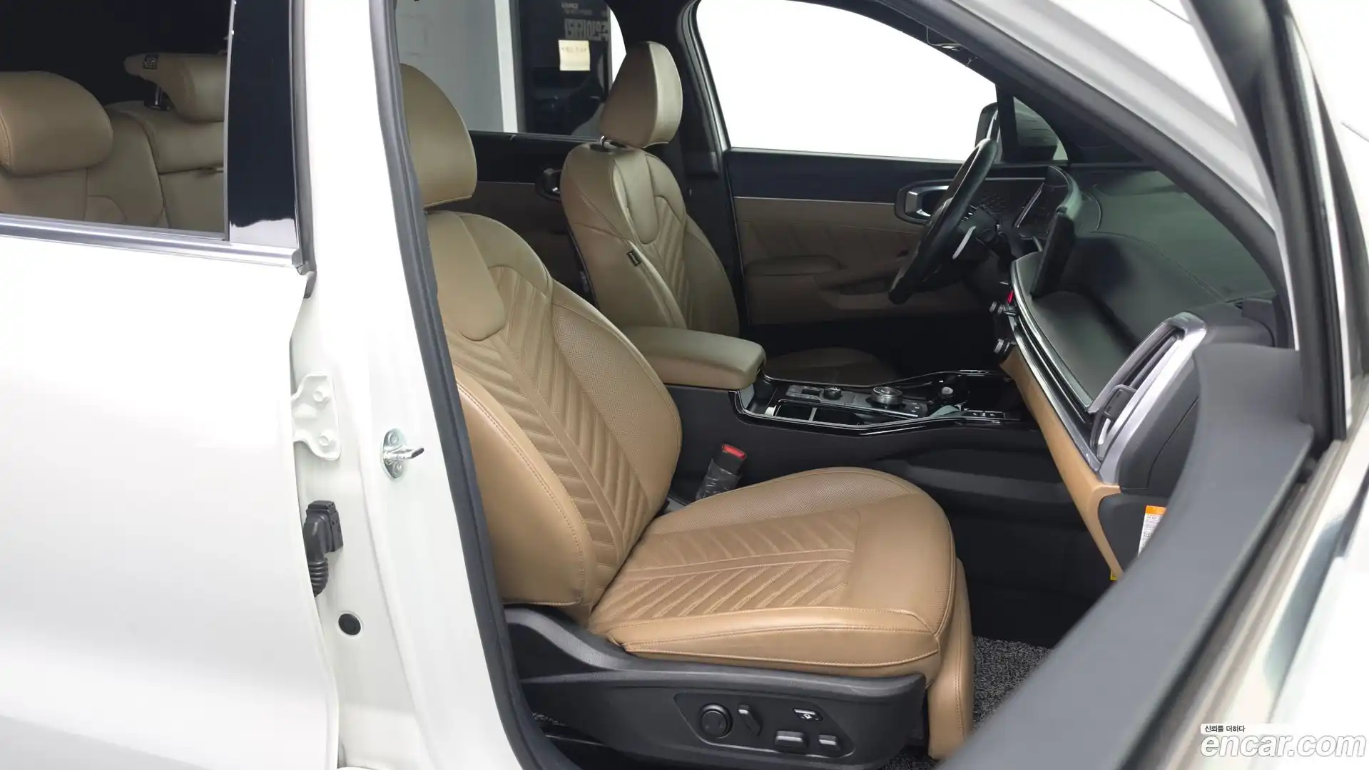 Sorento Kia 2023.8-INNER-036