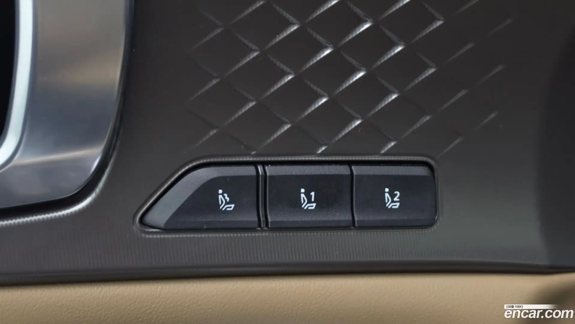 Sorento Kia 2023.8-OPTION-044