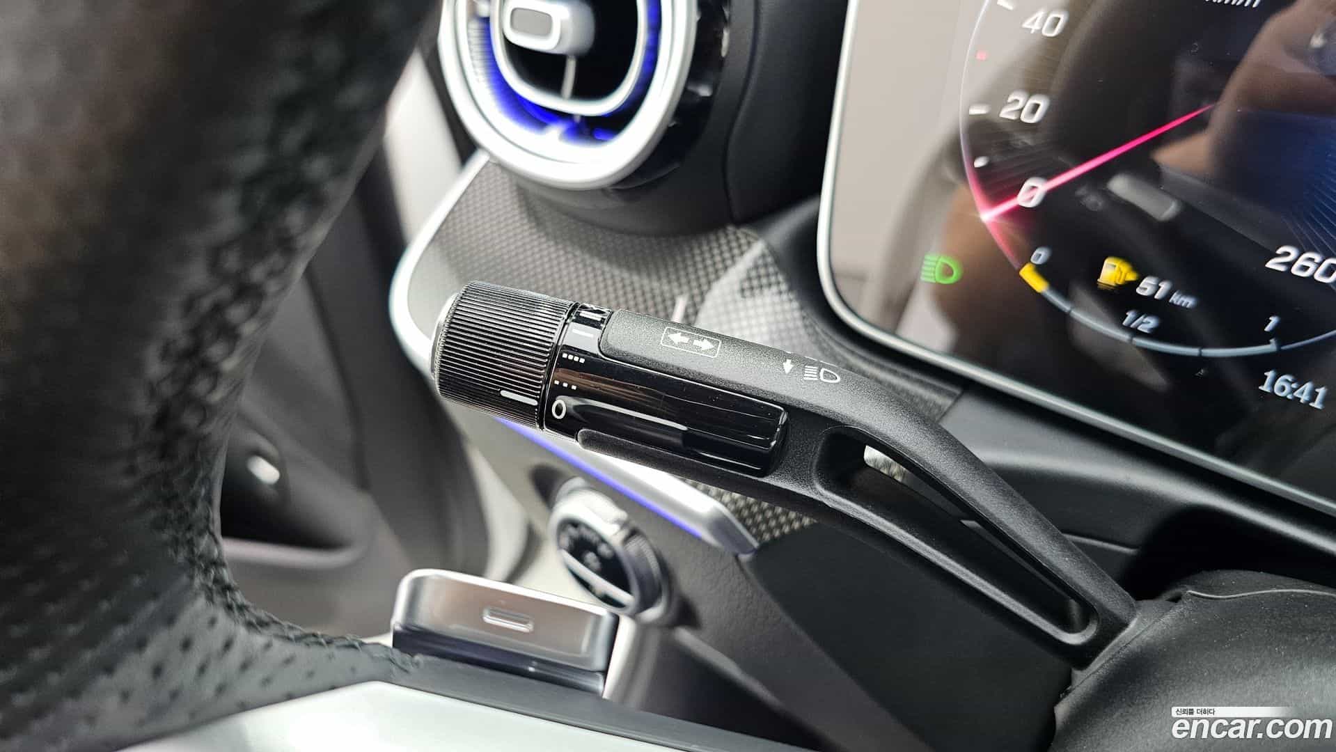 C-Class Mercedes-Benz 2023.4-OPTION-043