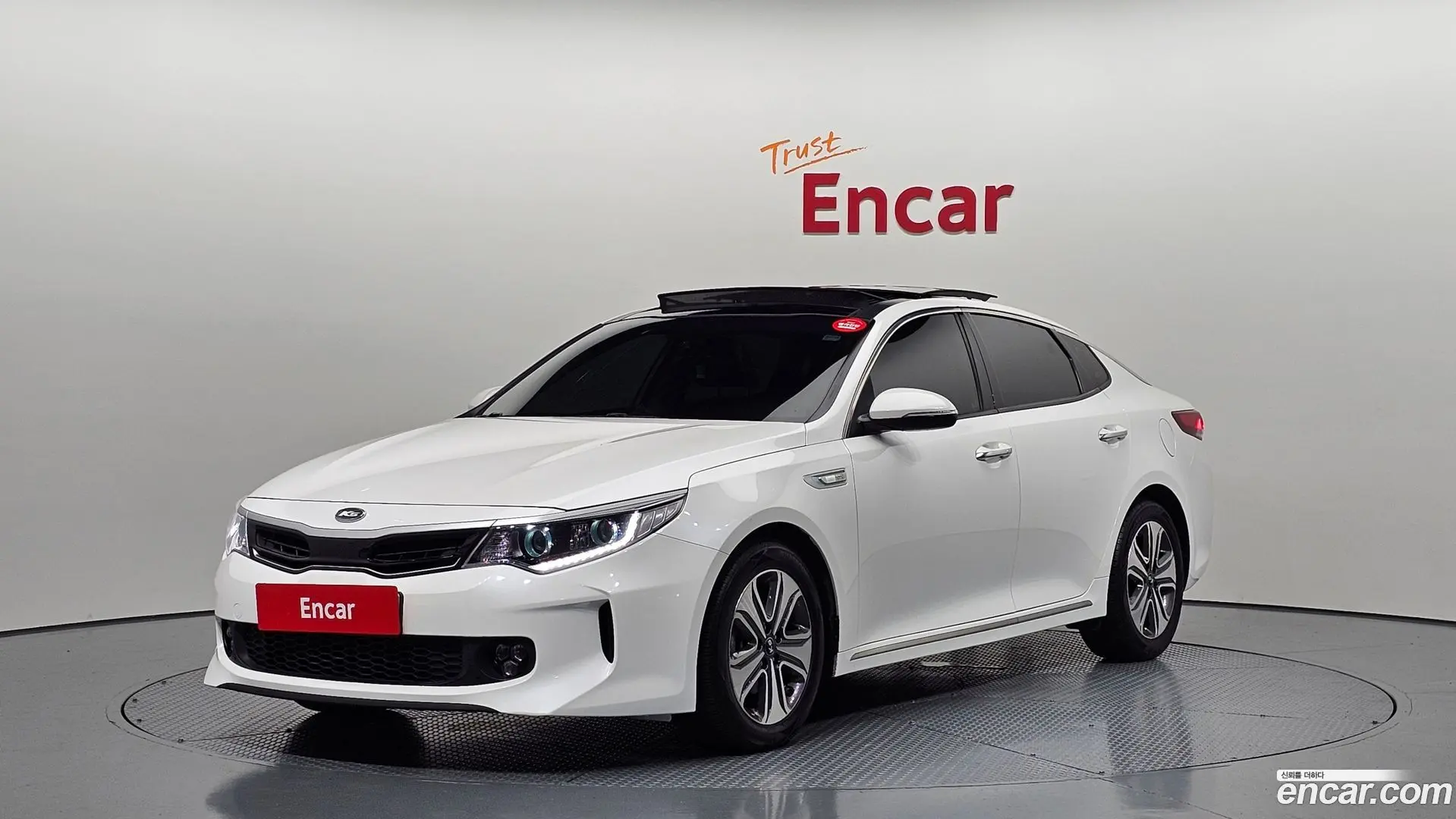 Main__Slider__Photo:K5 Kia 2016.1-0