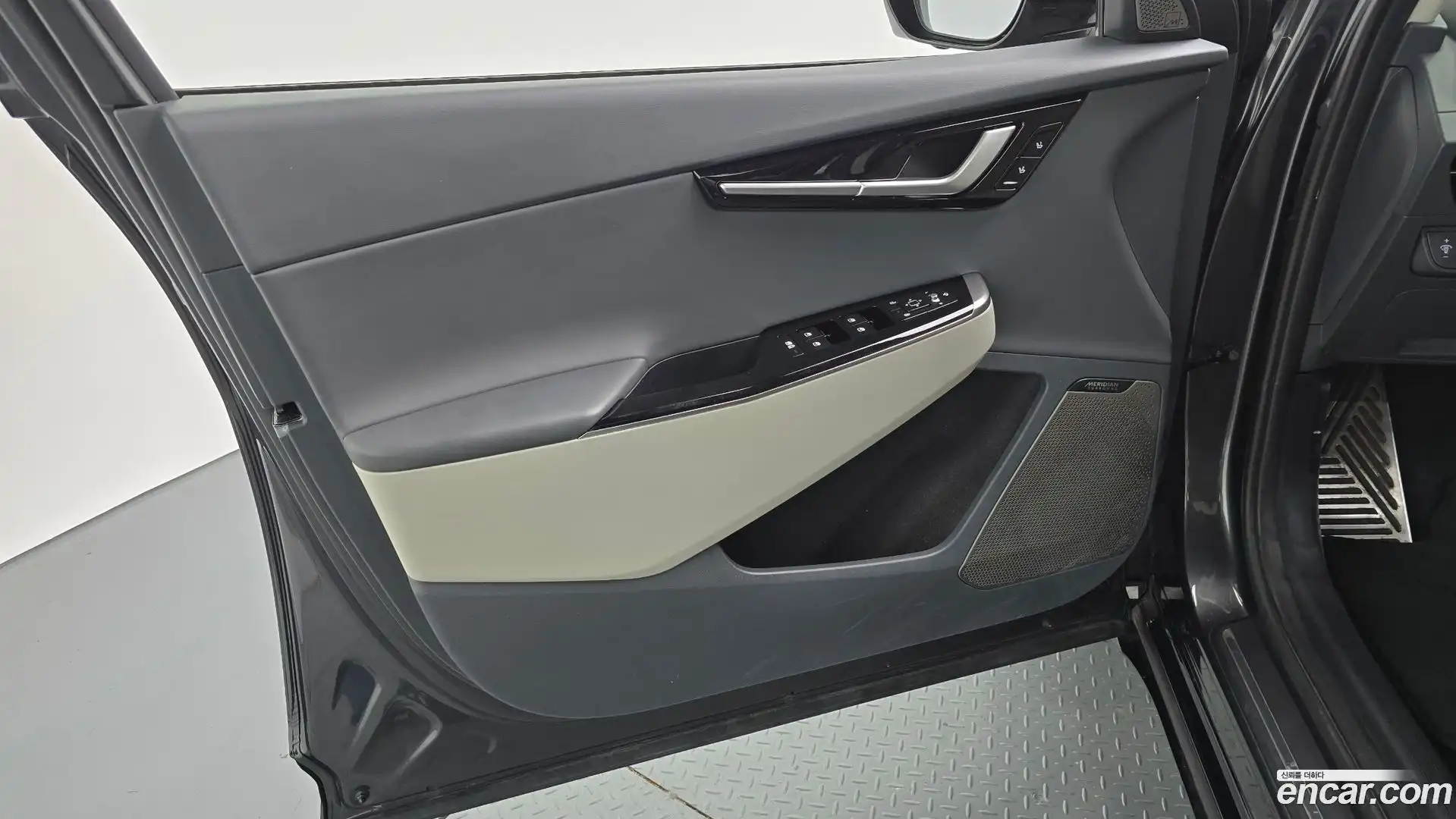 EV6 Kia 2023.5-INNER-034