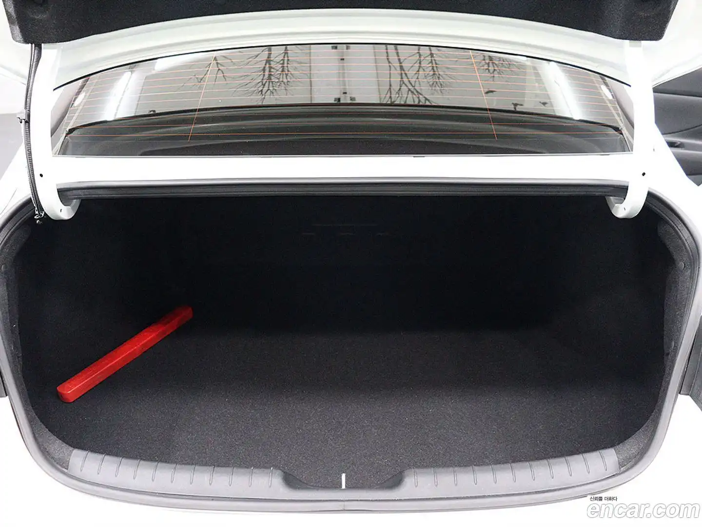 AVANTE Hyundai 2021.0-OPTION-024