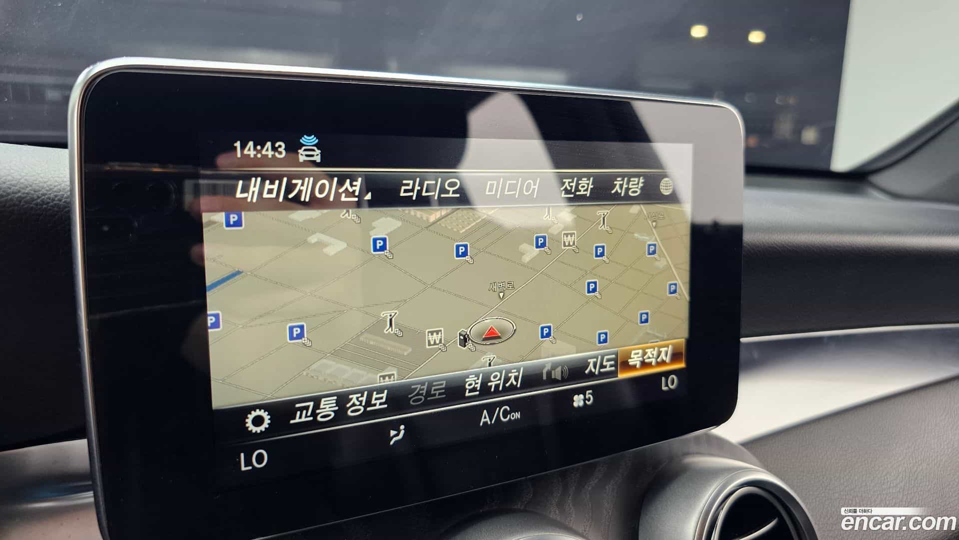 GLC-Class Mercedes-Benz 2019.3-OPTION-040
