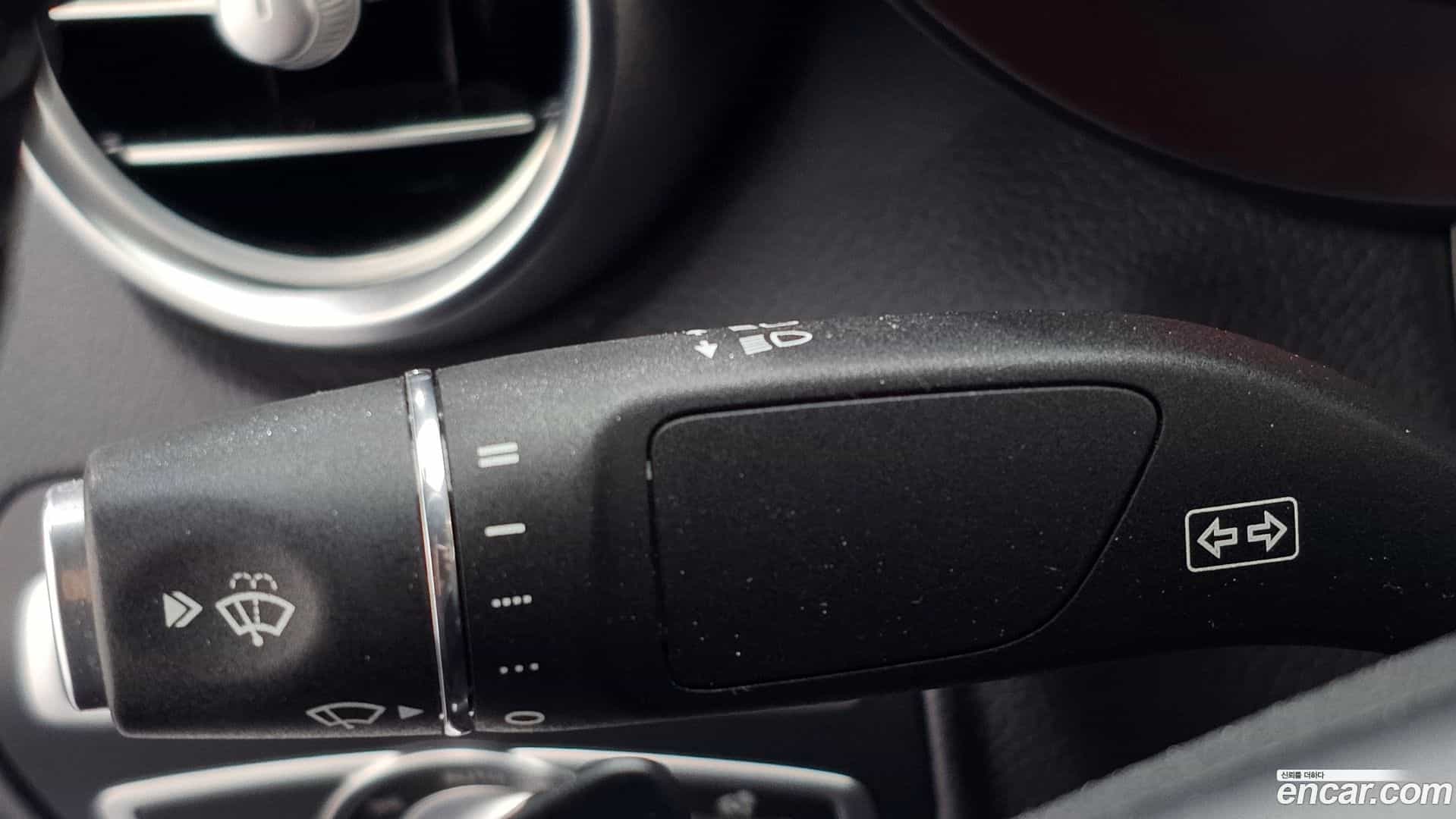 GLC-Class Mercedes-Benz 2019.3-OPTION-042