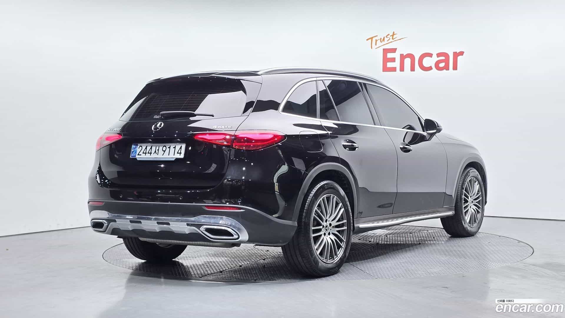 GLC-Class Mercedes-Benz 2024.10-OUTER-002