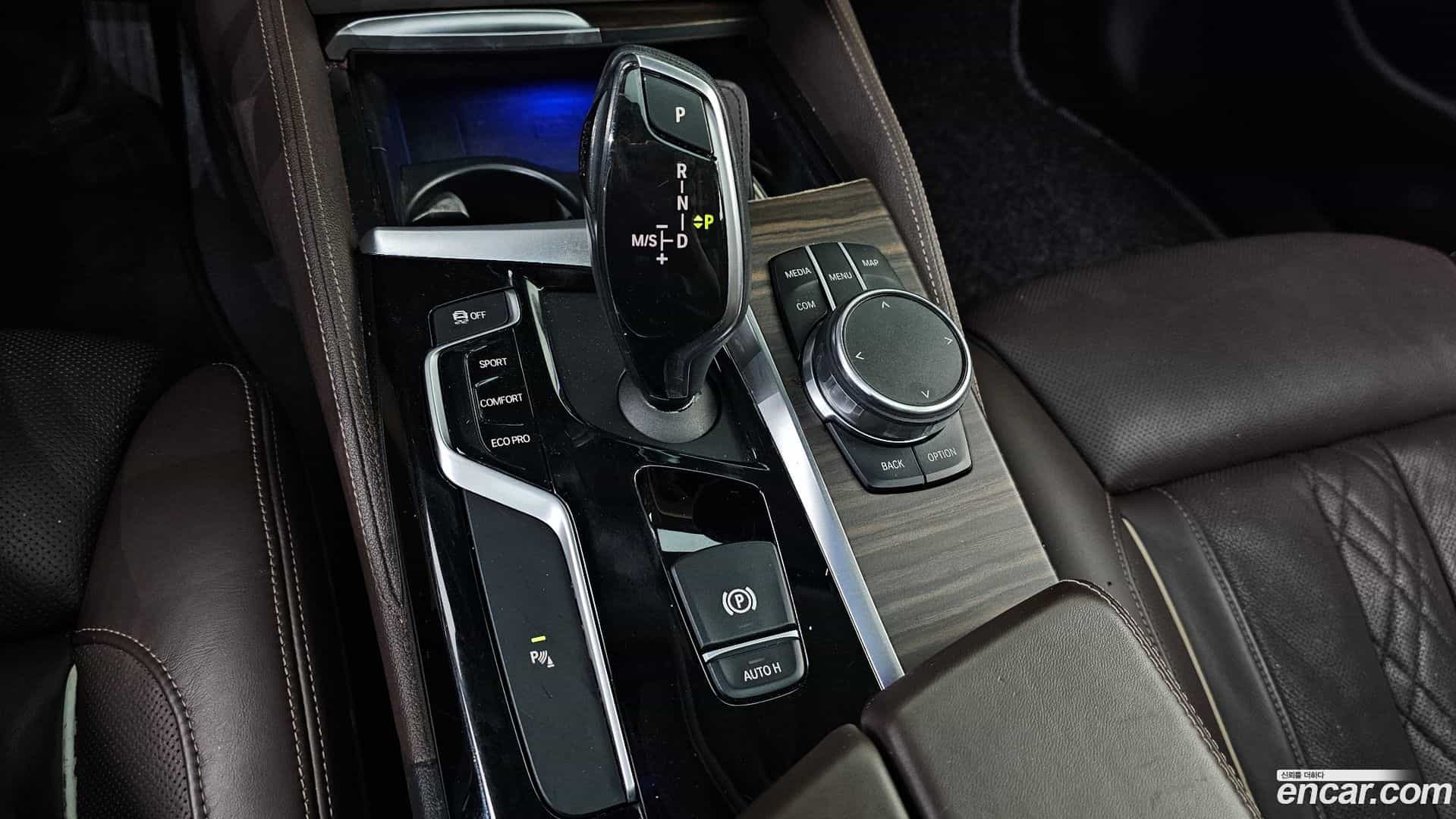 5-Series BMW 2018.5-INNER-009