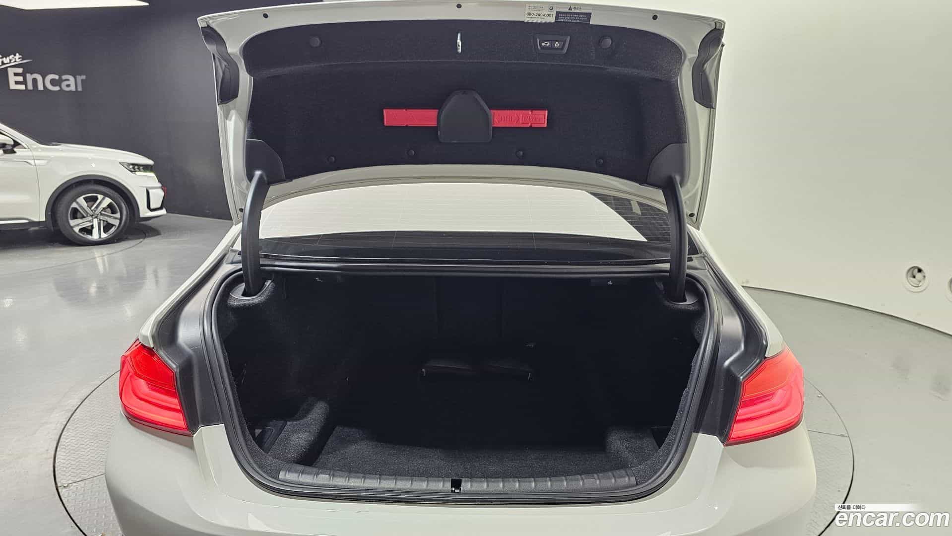 5-Series BMW 2018.5-OPTION-024