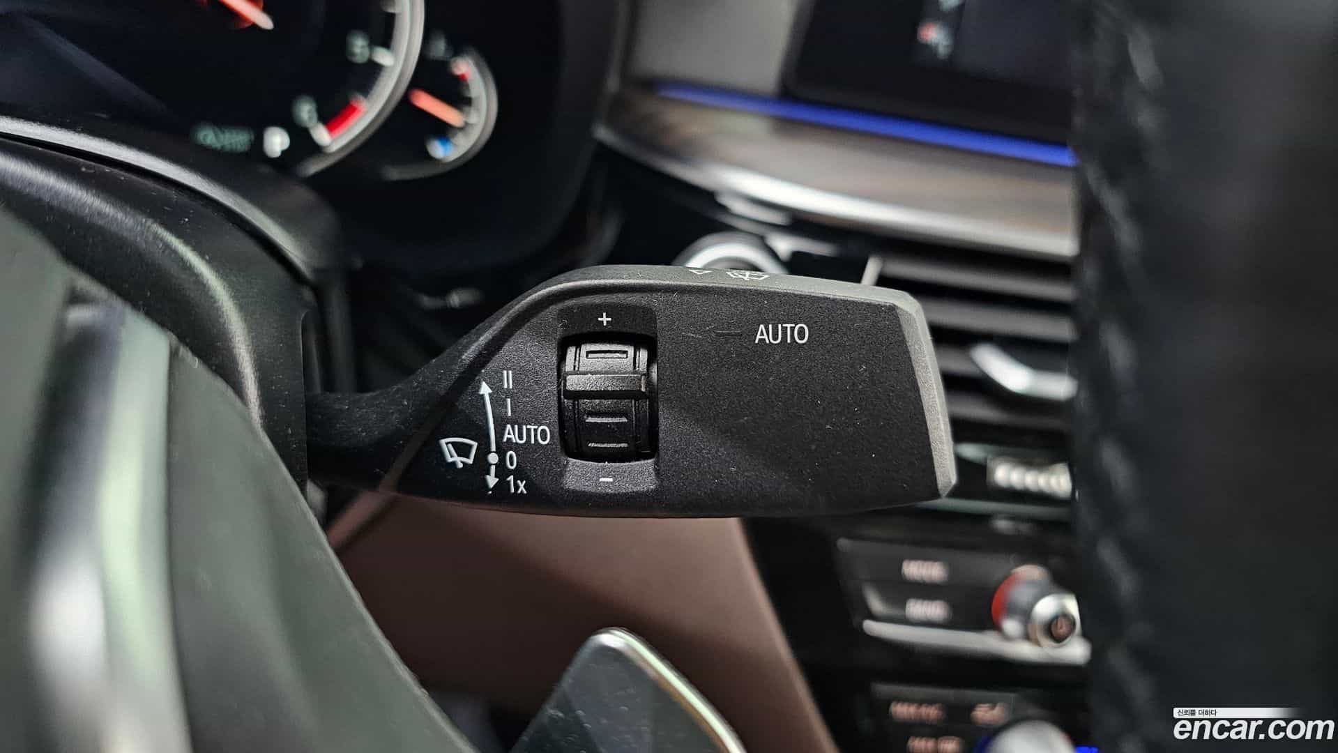 5-Series BMW 2018.5-OPTION-041
