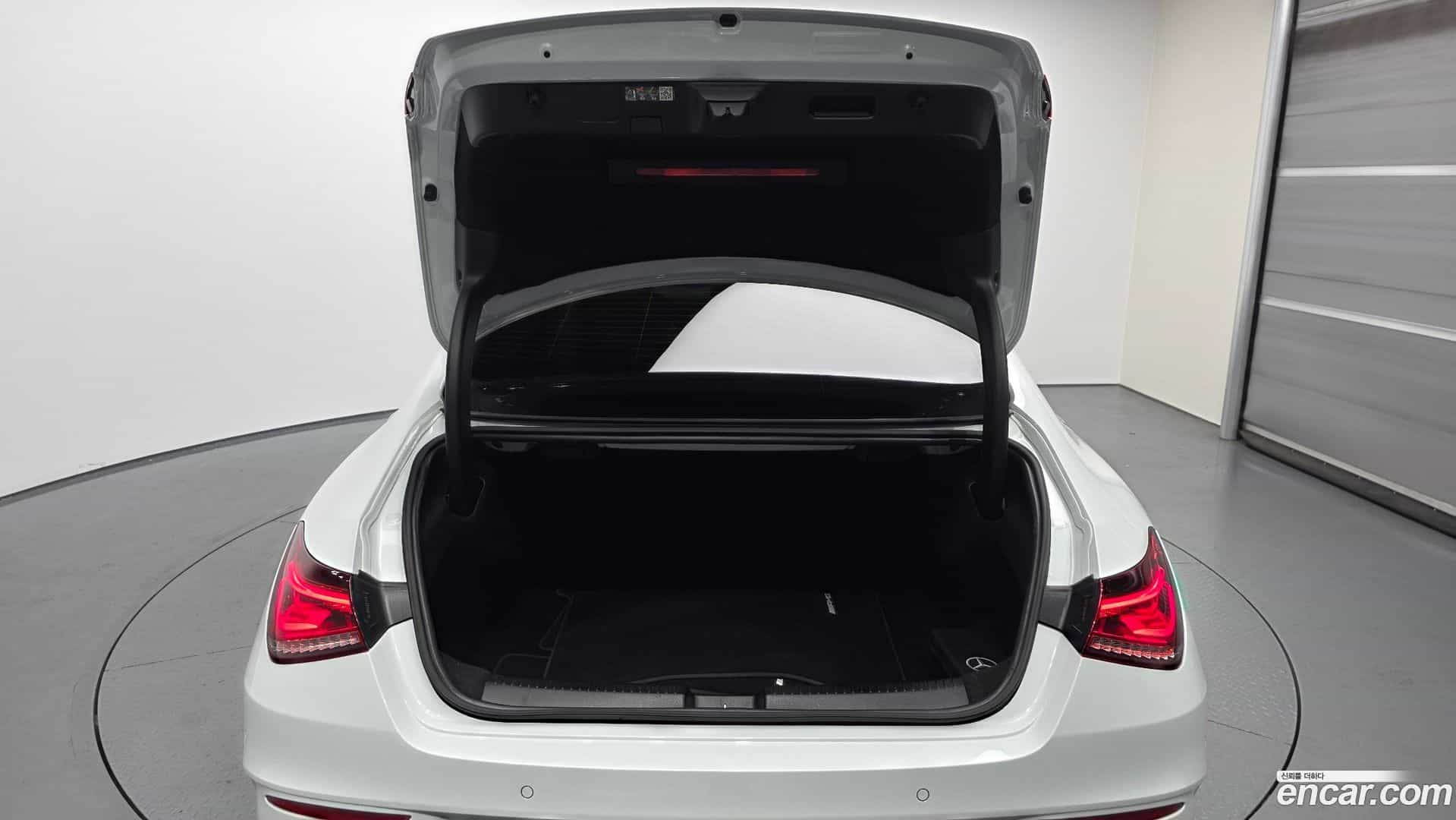 CLA-Class Mercedes-Benz 2023.11-OPTION-024