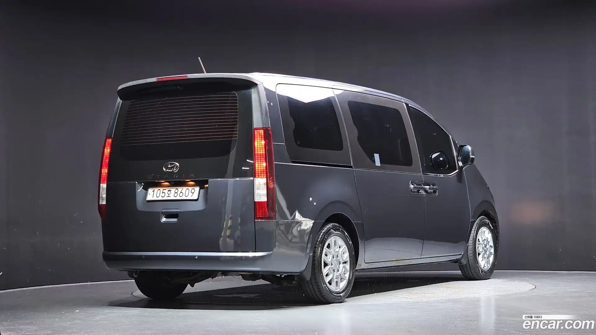 Staria Hyundai 2022.4-OUTER-002