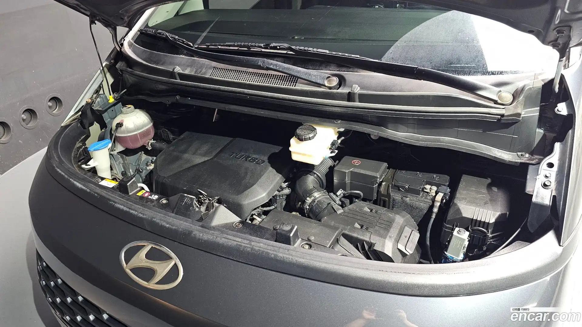 Staria Hyundai 2022.4-OUTER-006