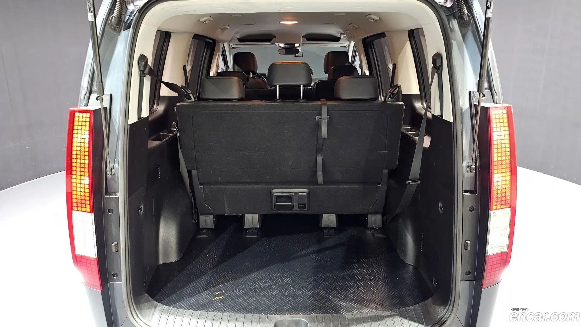 Staria Hyundai 2022.4-OPTION-024