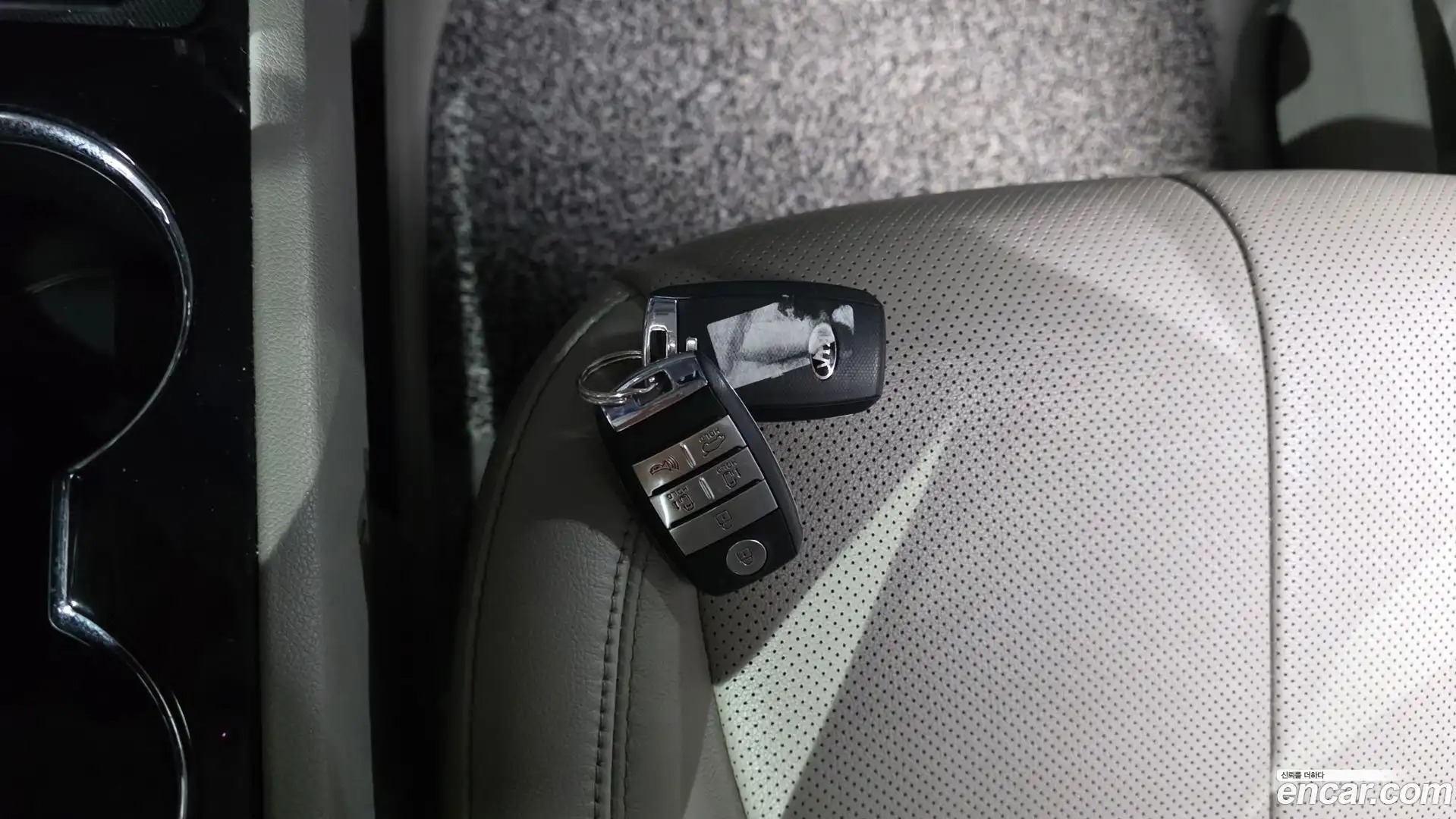 Canival Kia 2018.6-OPTION-019