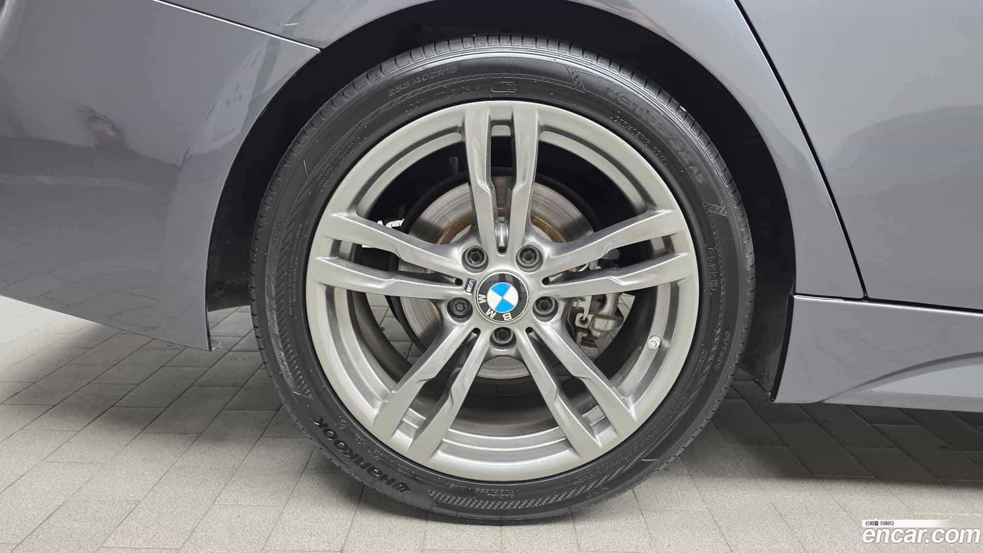 3-Series BMW 2016.5-OUTER-005