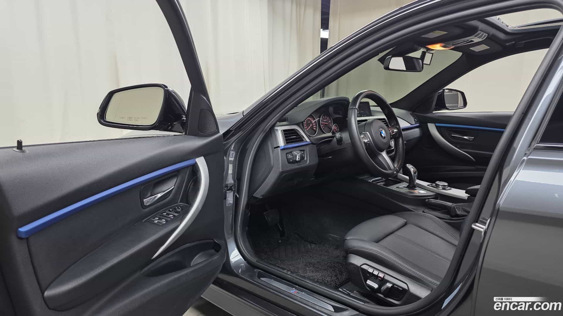3-Series BMW 2016.5-INNER-010