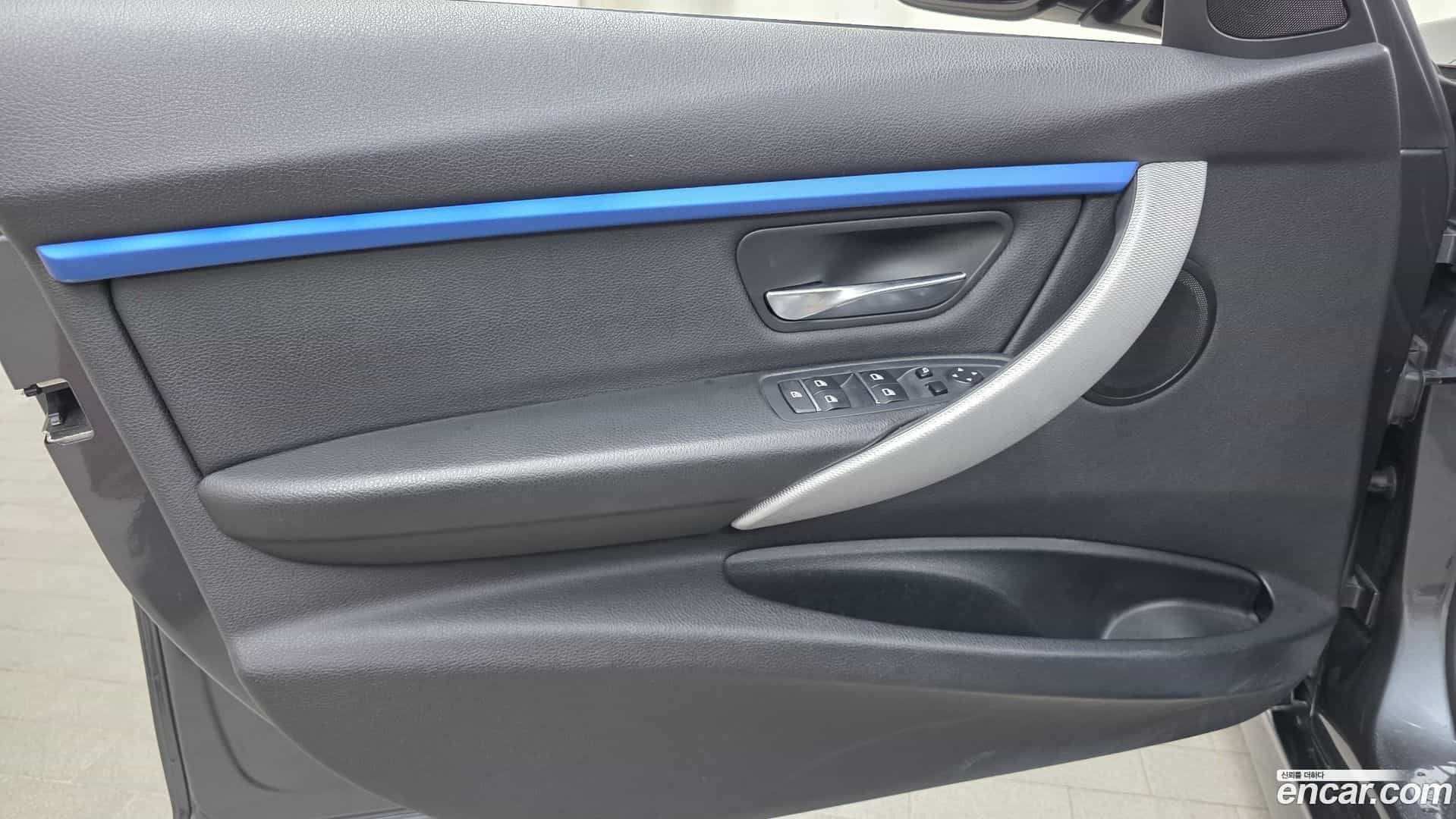 3-Series BMW 2016.5-INNER-034