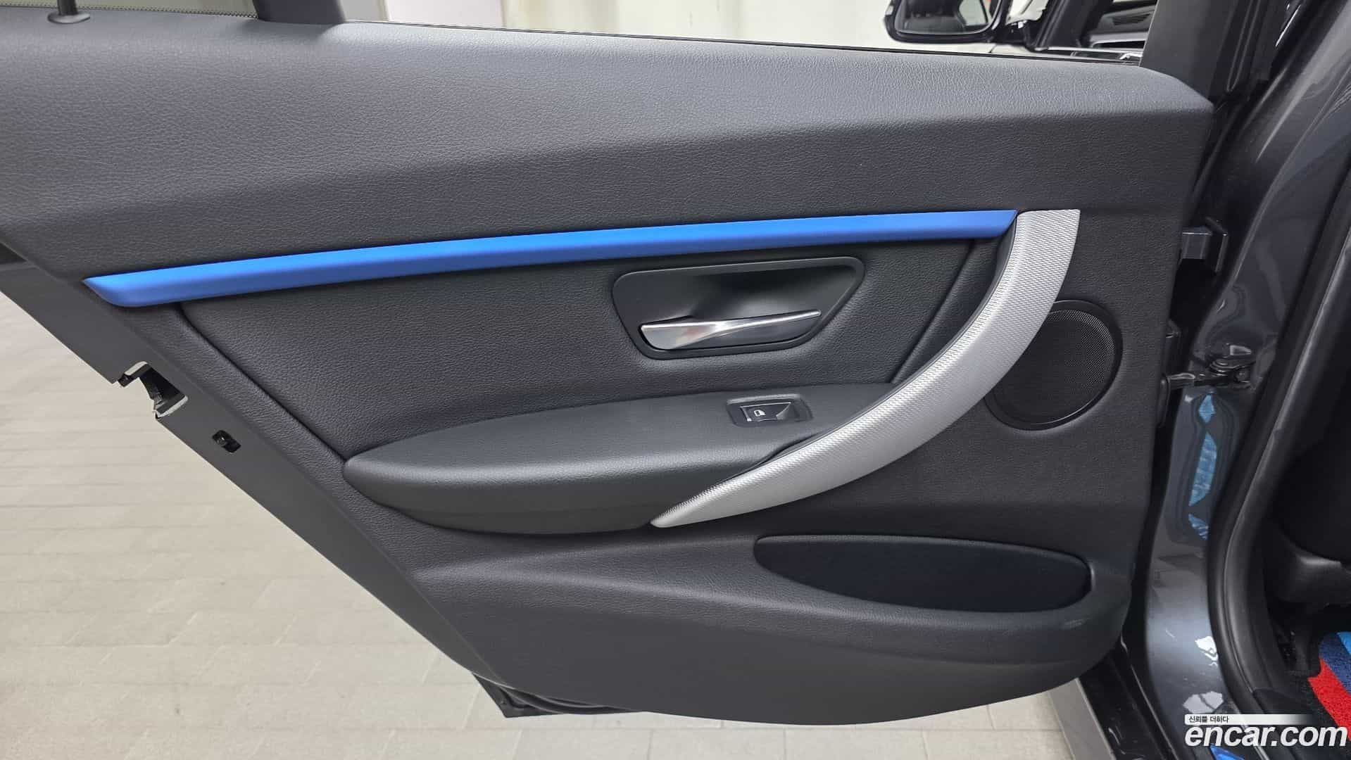 3-Series BMW 2016.5-INNER-035