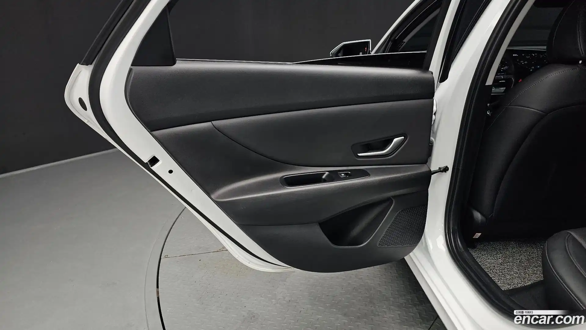 AVANTE Hyundai 2026.0-INNER-035