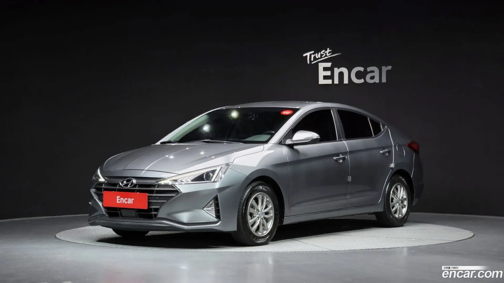 Main__Slider__Photo:AVANTE Hyundai 2018.8-0