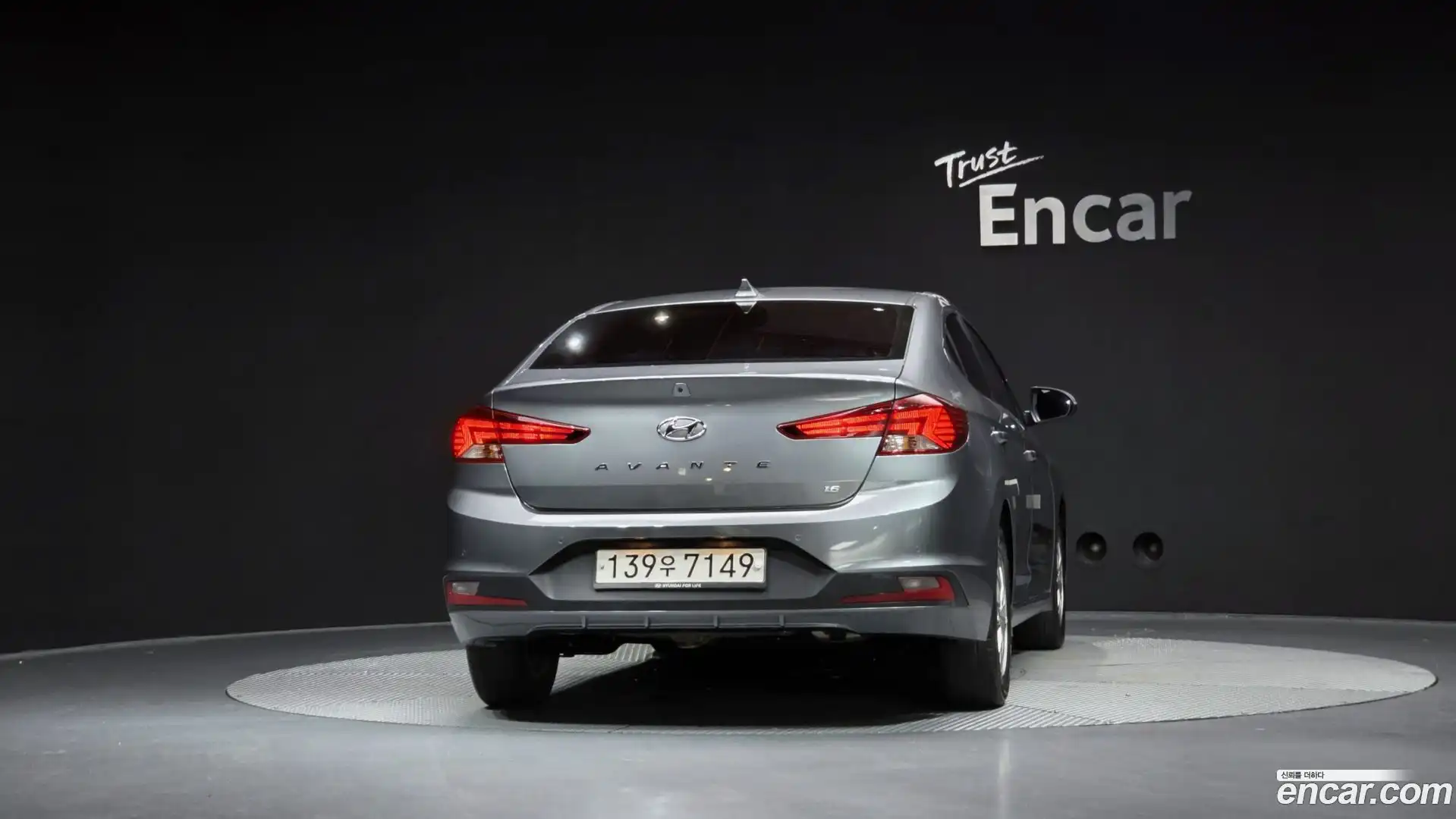 AVANTE Hyundai 2018.8-OUTER-004