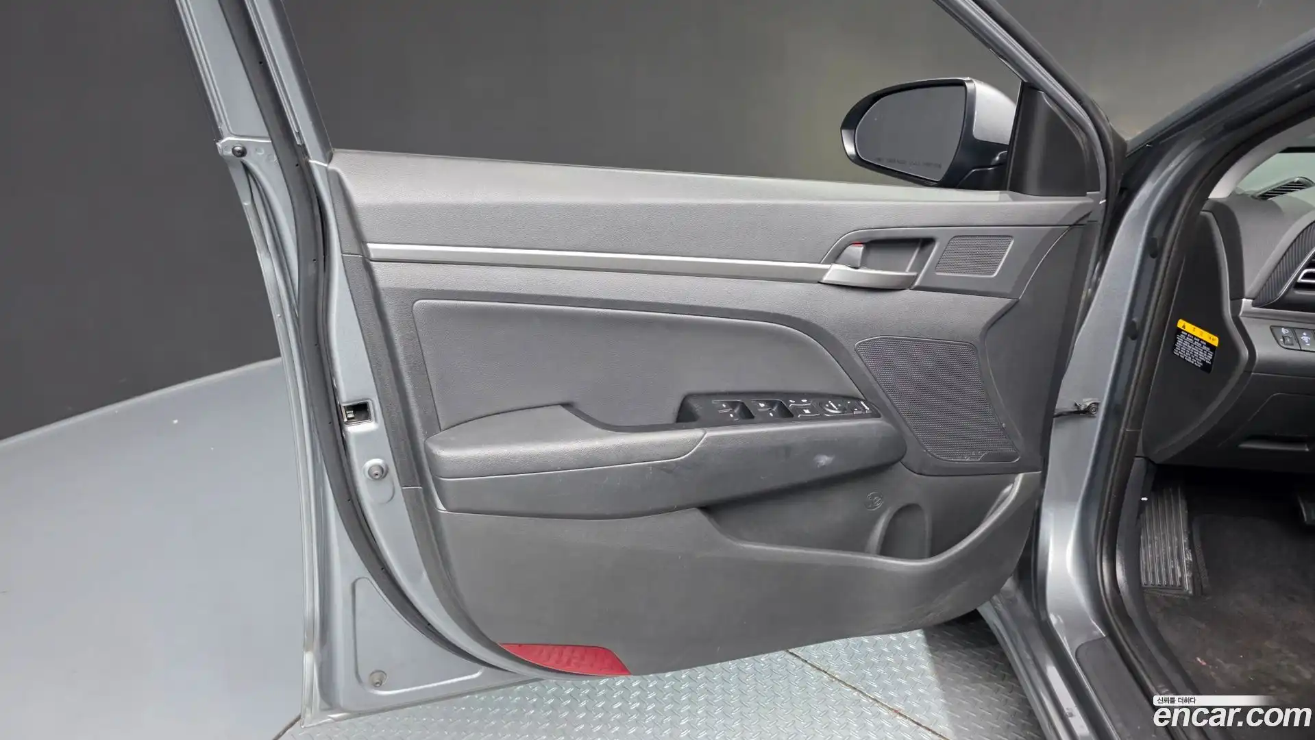 AVANTE Hyundai 2018.8-INNER-034