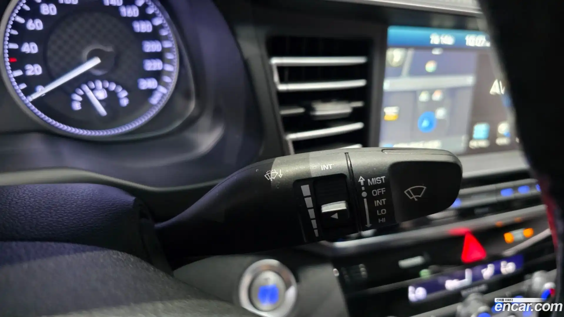 AVANTE Hyundai 2018.8-OPTION-043