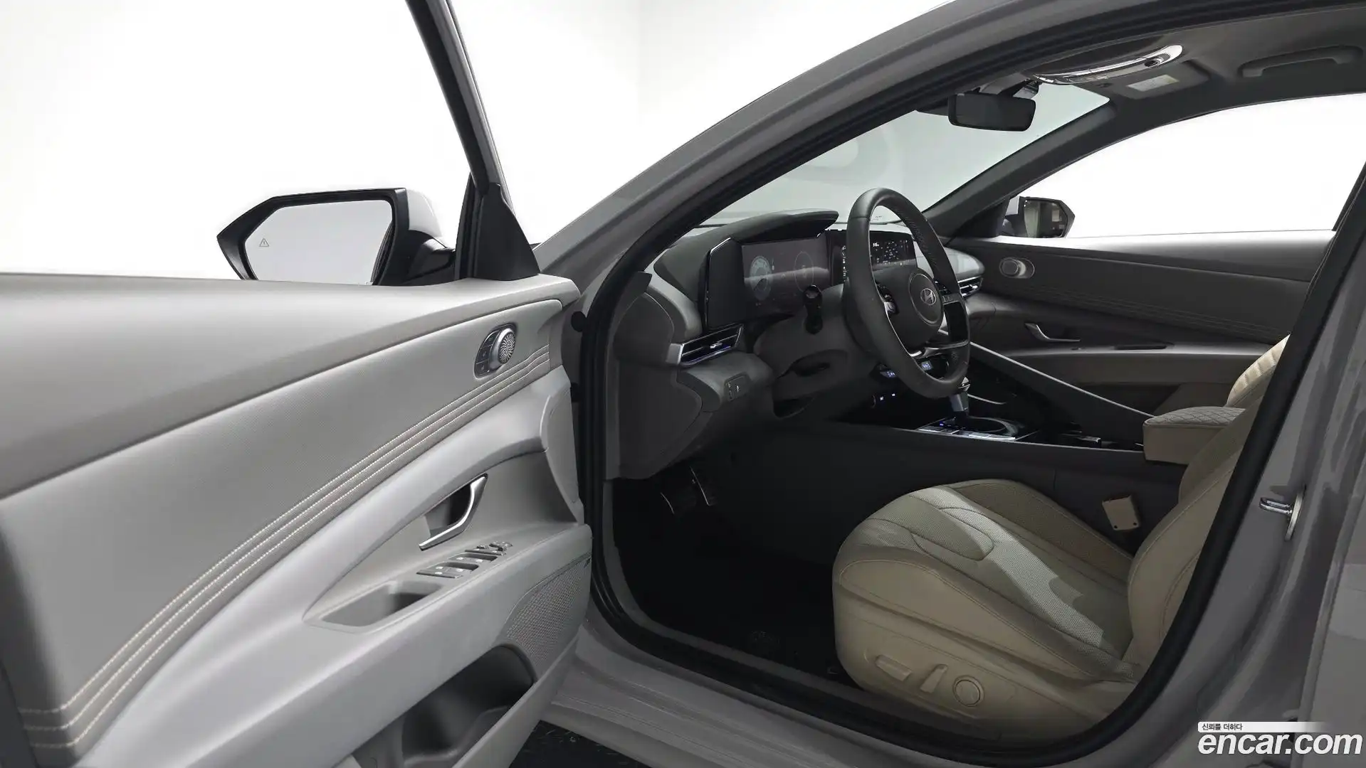 AVANTE Hyundai 2026.0-INNER-010