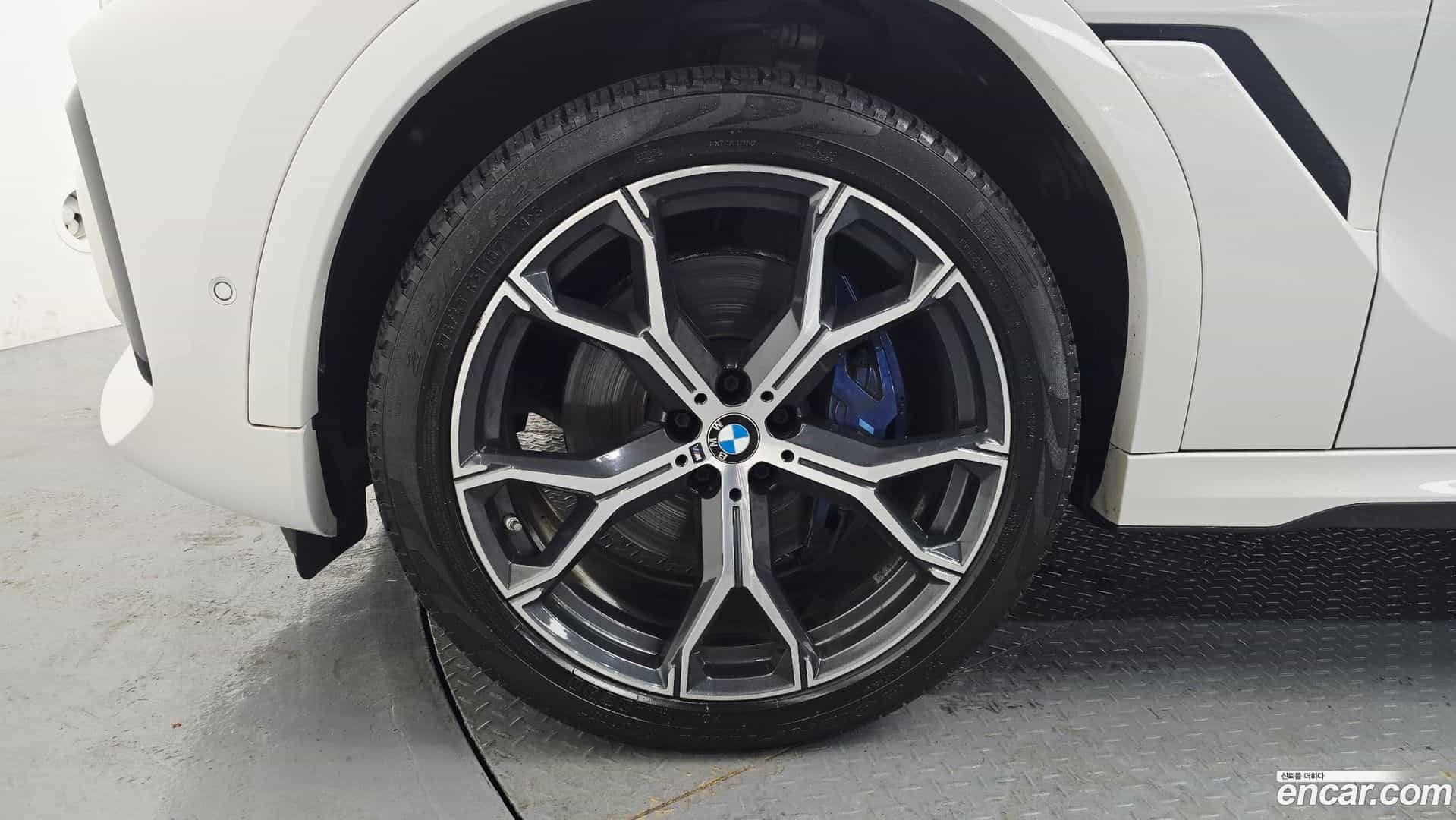 X6 BMW 2022.3-OUTER-005