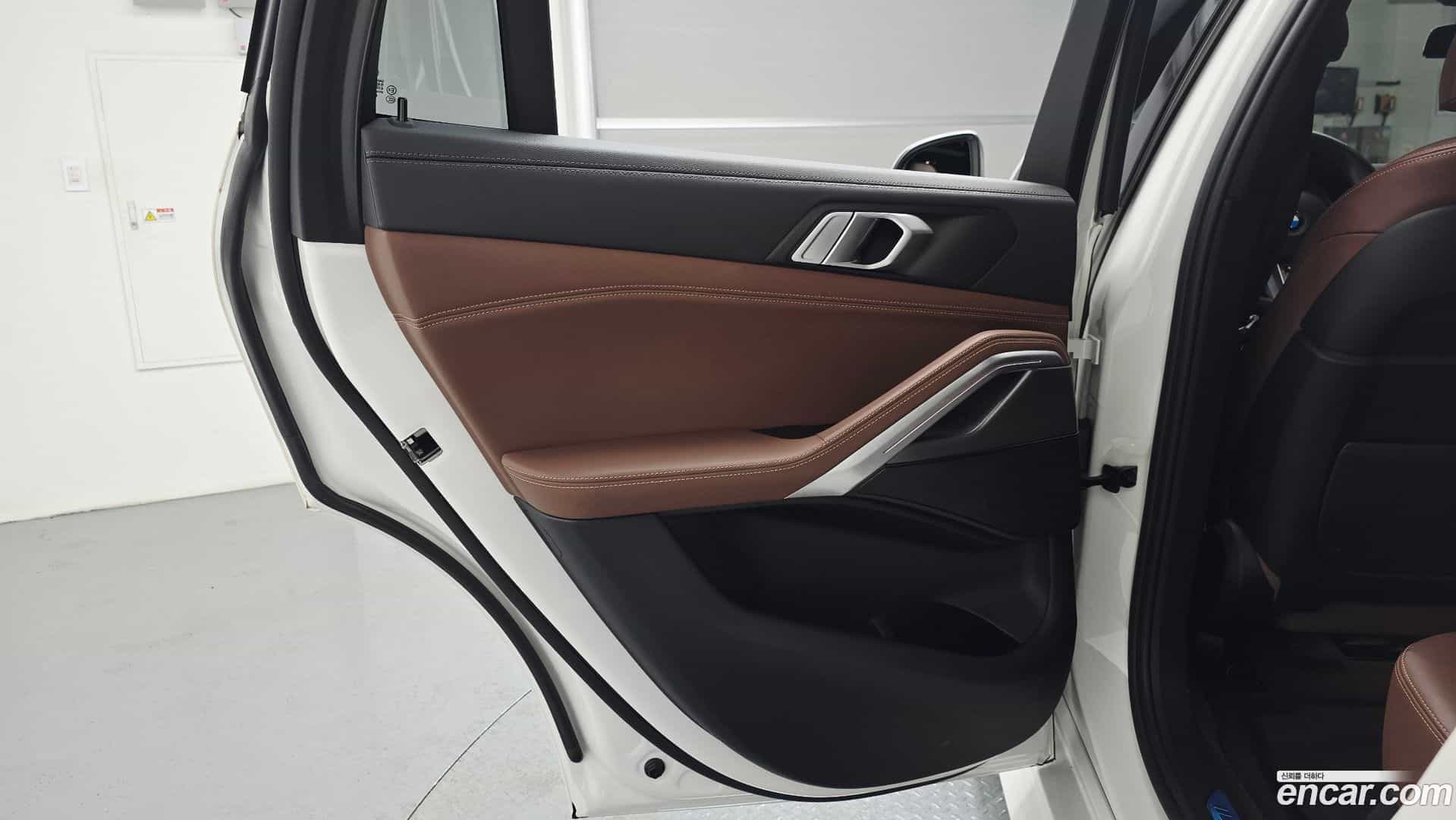 X6 BMW 2022.3-INNER-035