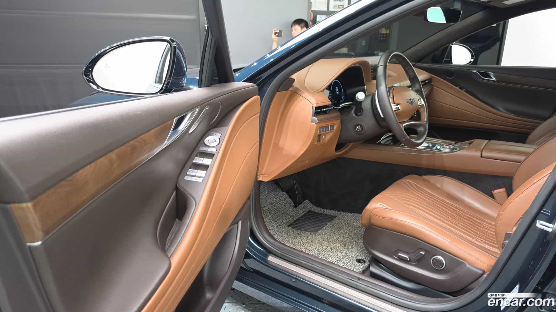 G80 Genesis 2022.8-INNER-010