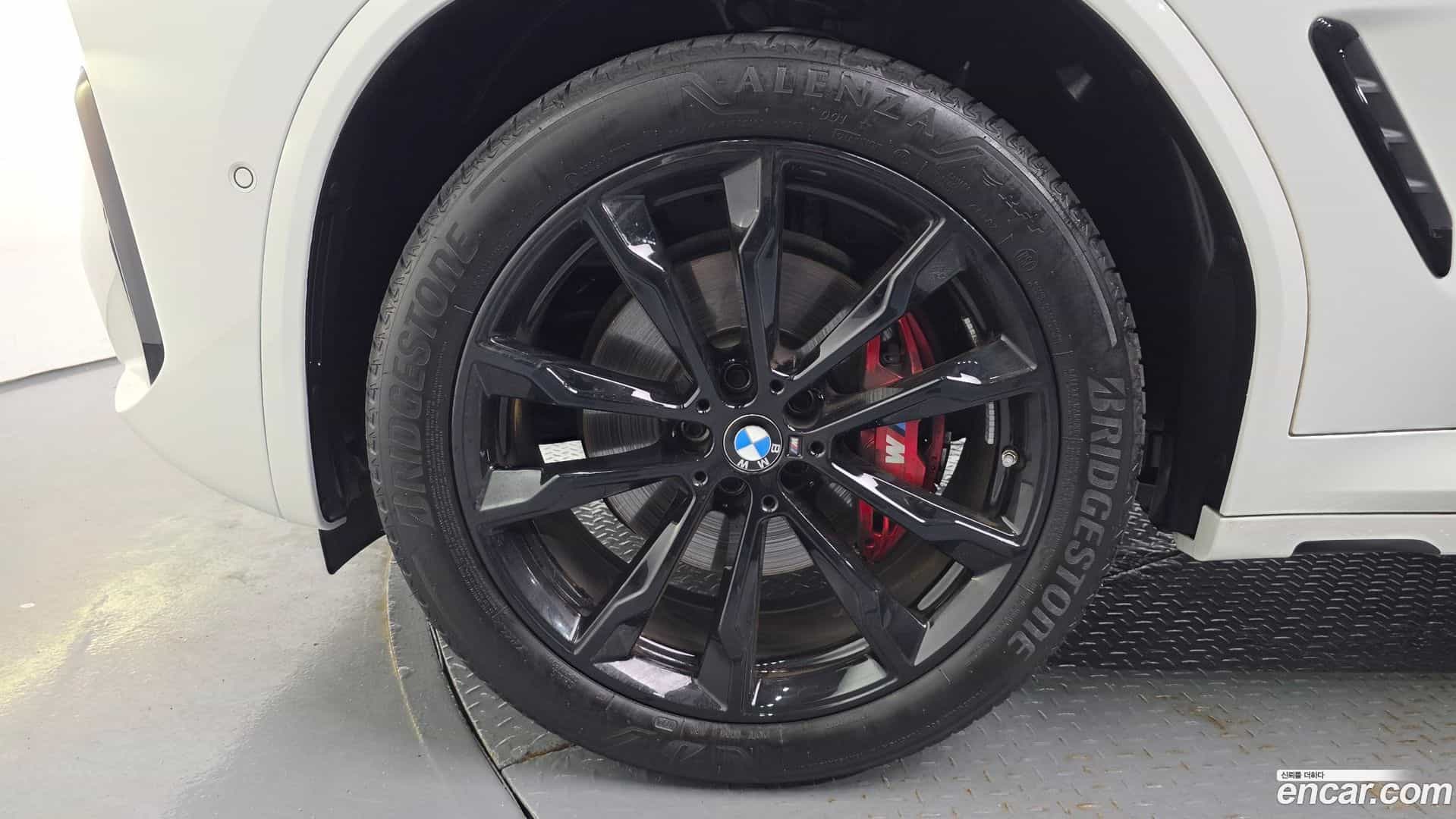 X4 BMW 2025.11-OUTER-005